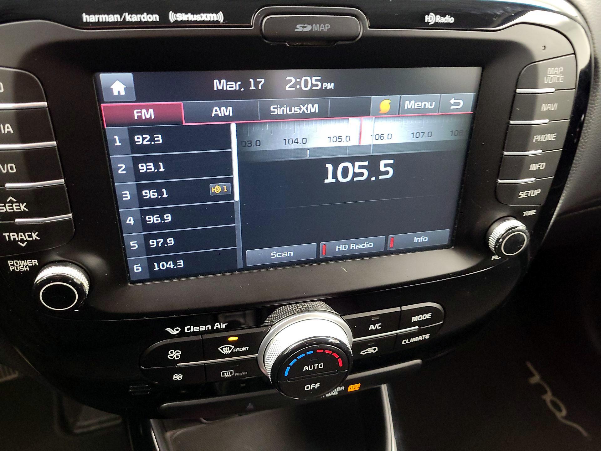 Thumbnail: 2017 Kia Soul - 16