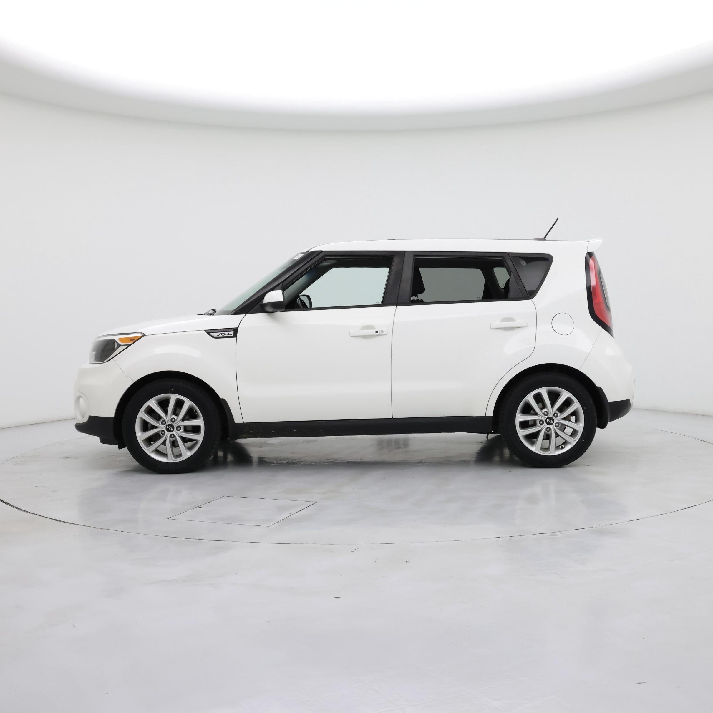 Thumbnail: 2017 Kia Soul - 3