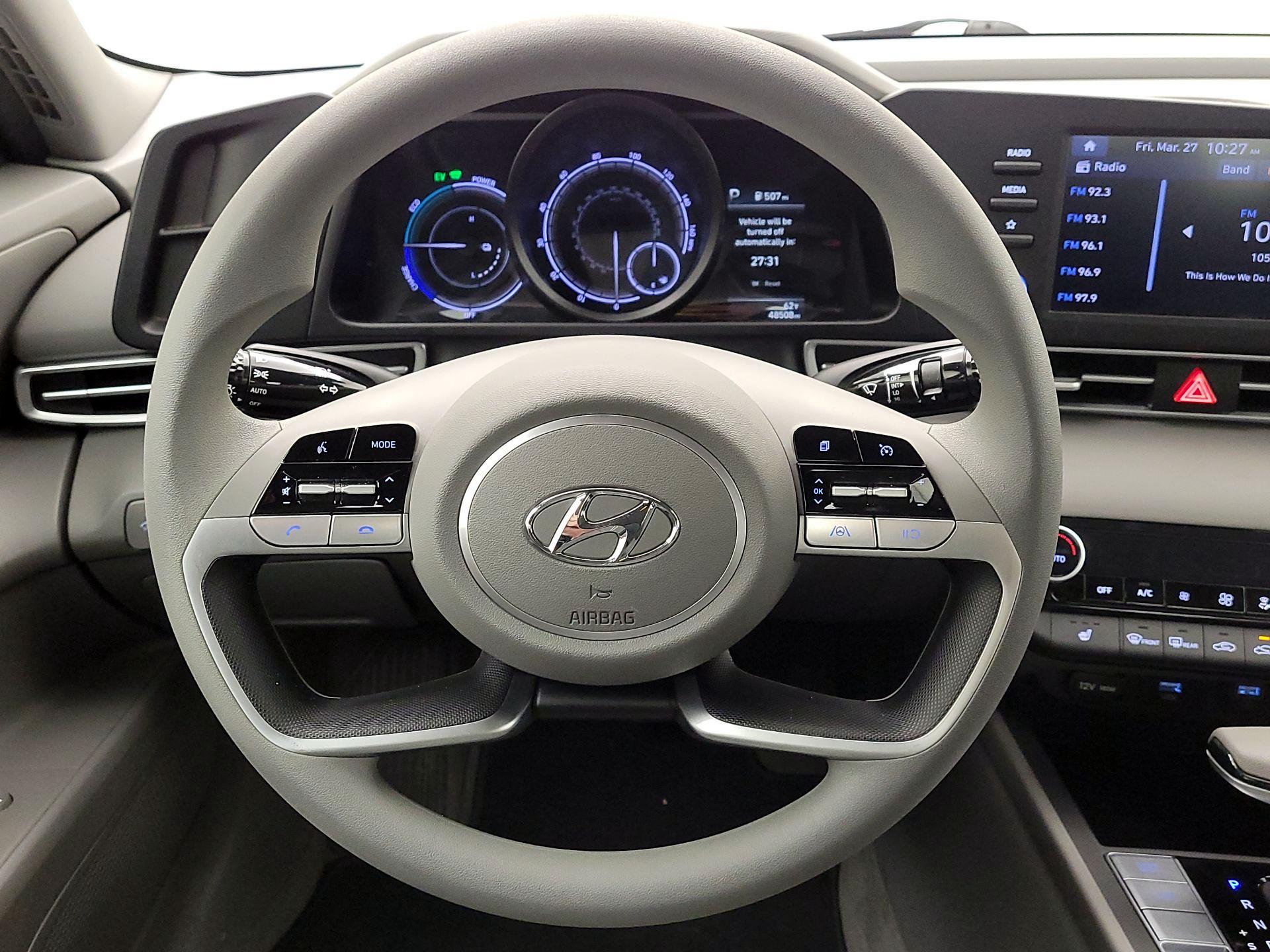 Thumbnail: 2023 Hyundai Elantra - 10