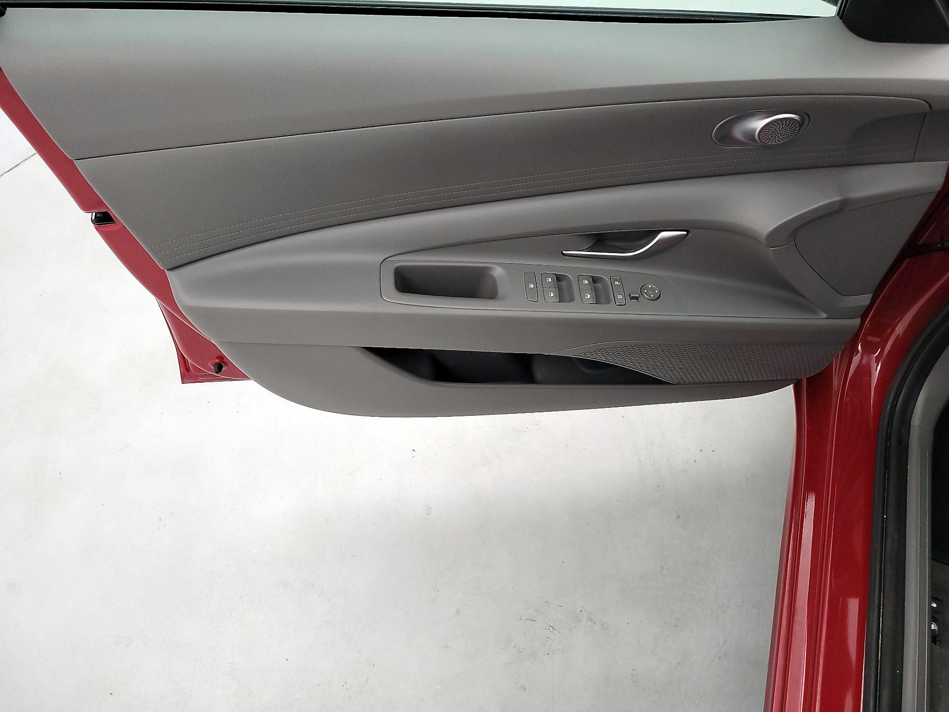 Thumbnail: 2023 Hyundai Elantra - 12