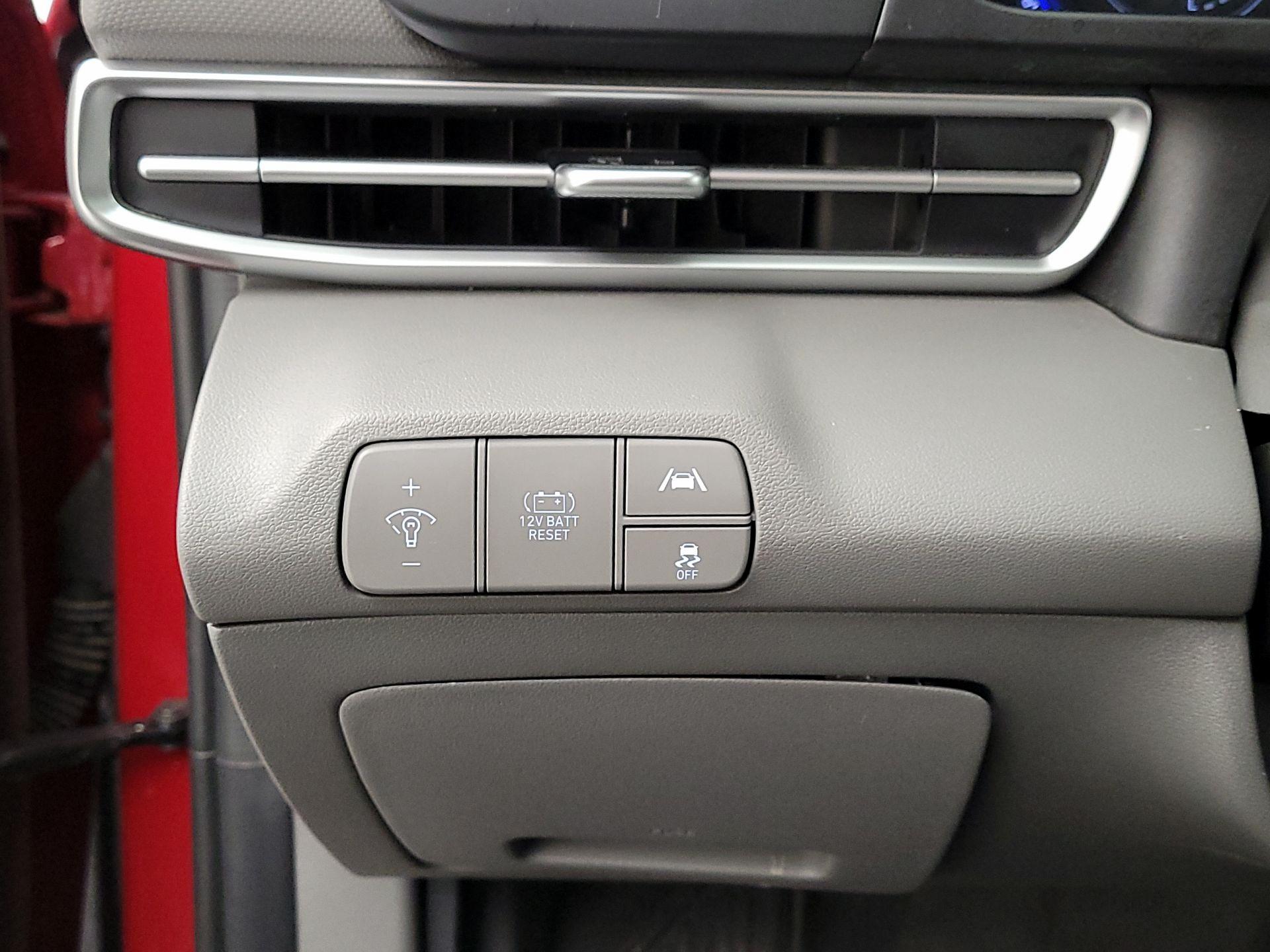 Thumbnail: 2023 Hyundai Elantra - 13