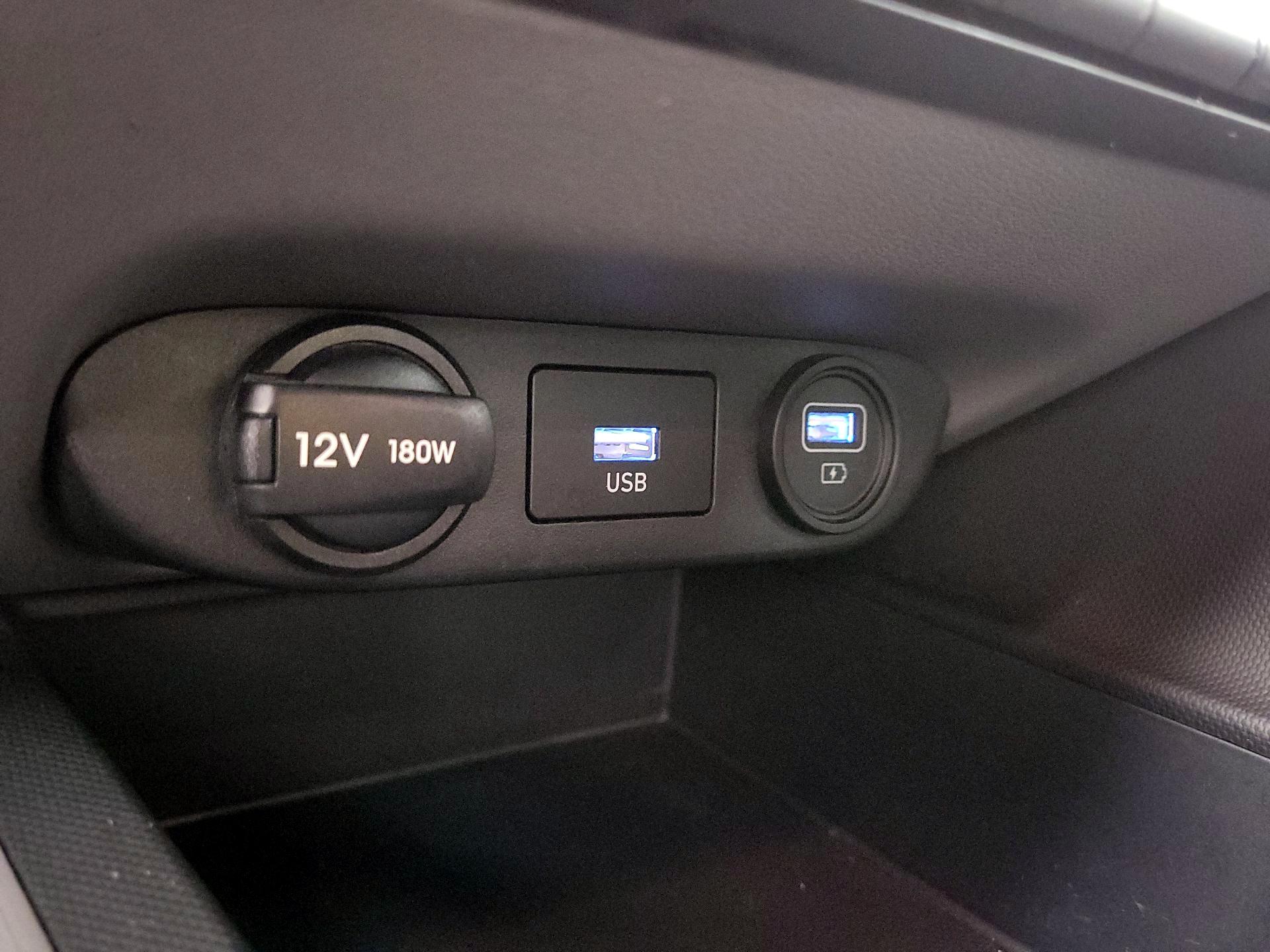 Thumbnail: 2023 Hyundai Elantra - 18