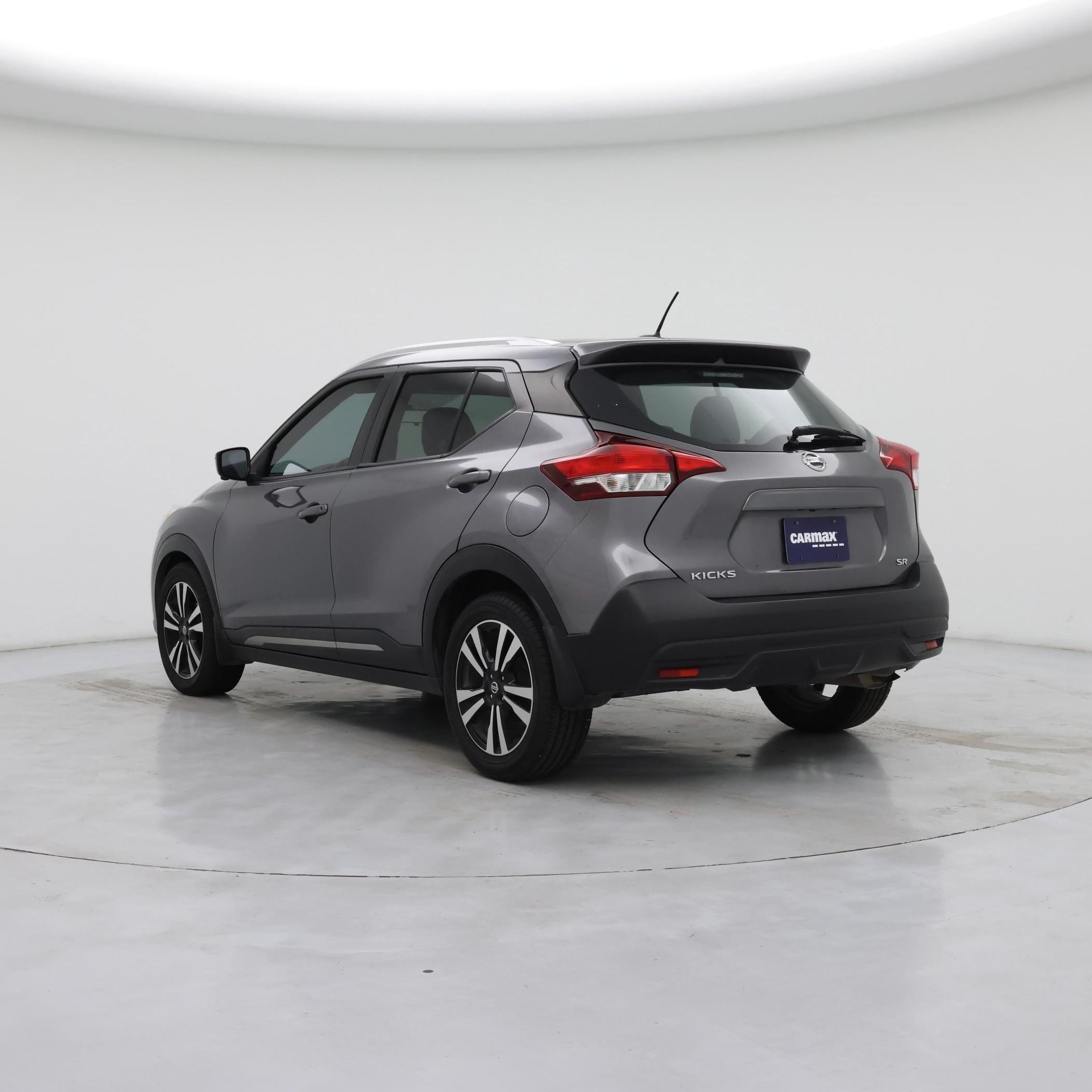 Thumbnail: 2019 Nissan Kicks - 2