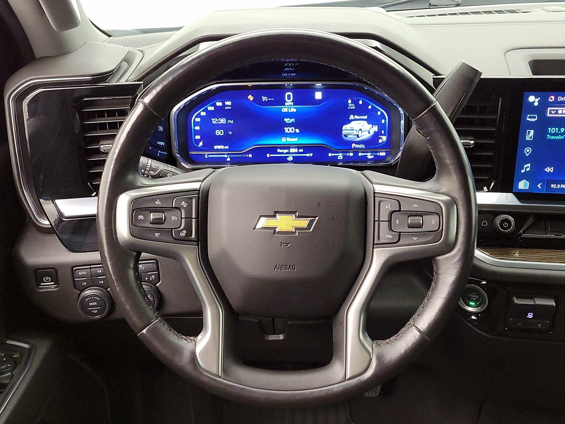 Thumbnail: 2022 Chevrolet Silverado 1500 - 10