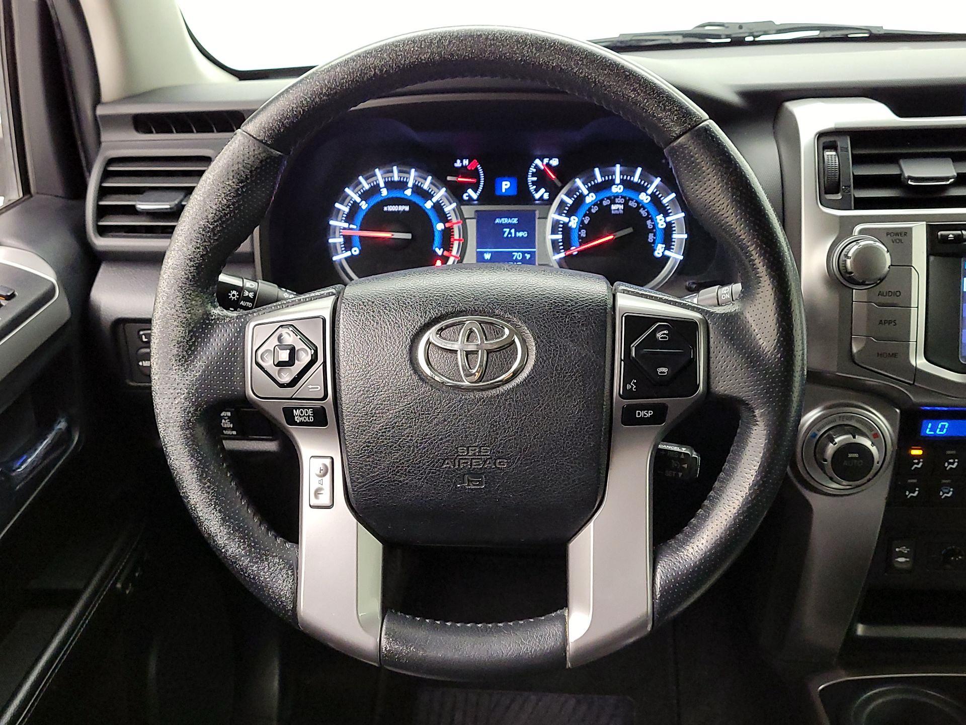 Thumbnail: 2014 Toyota 4Runner - 10
