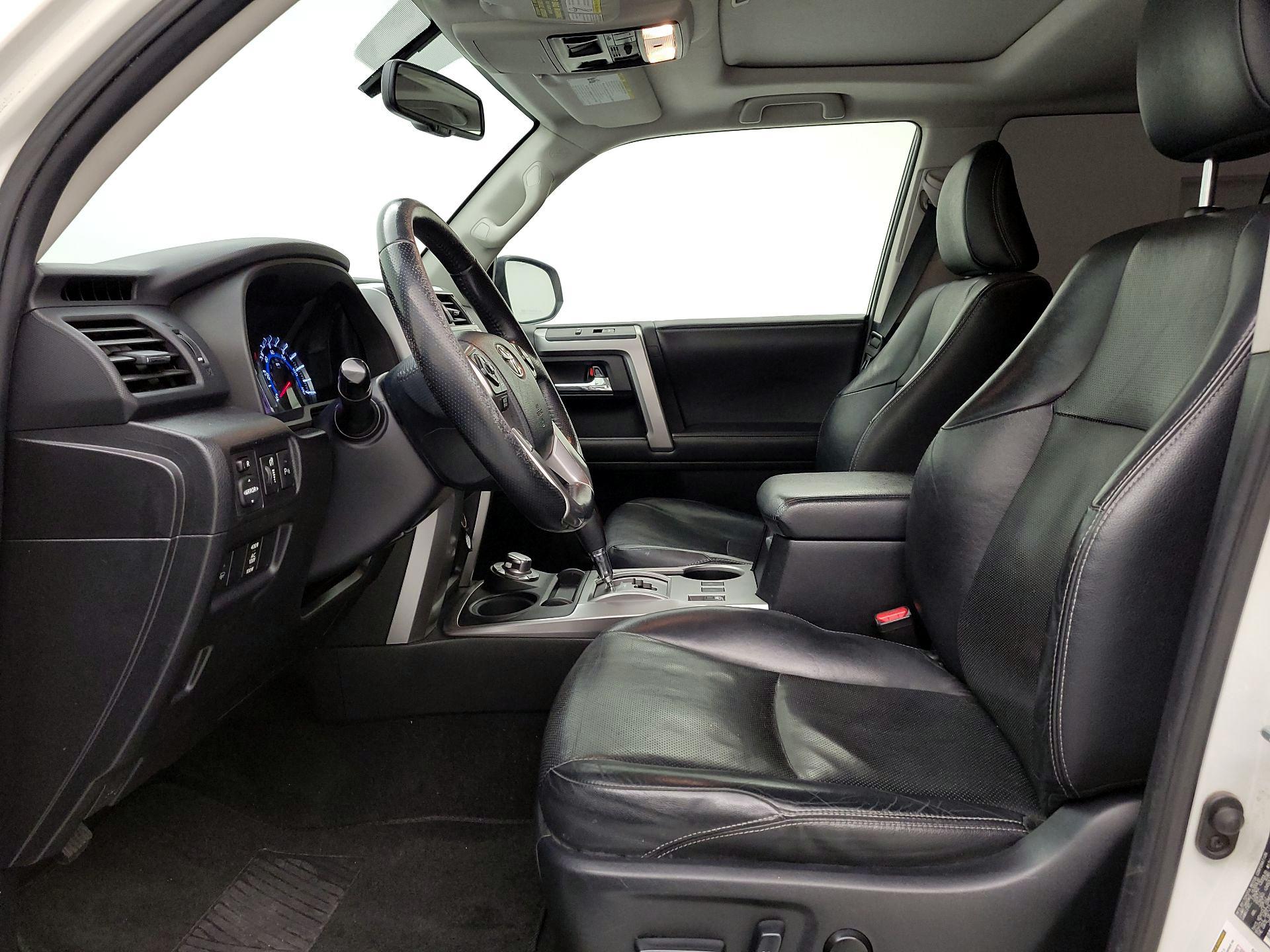 Thumbnail: 2014 Toyota 4Runner - 11