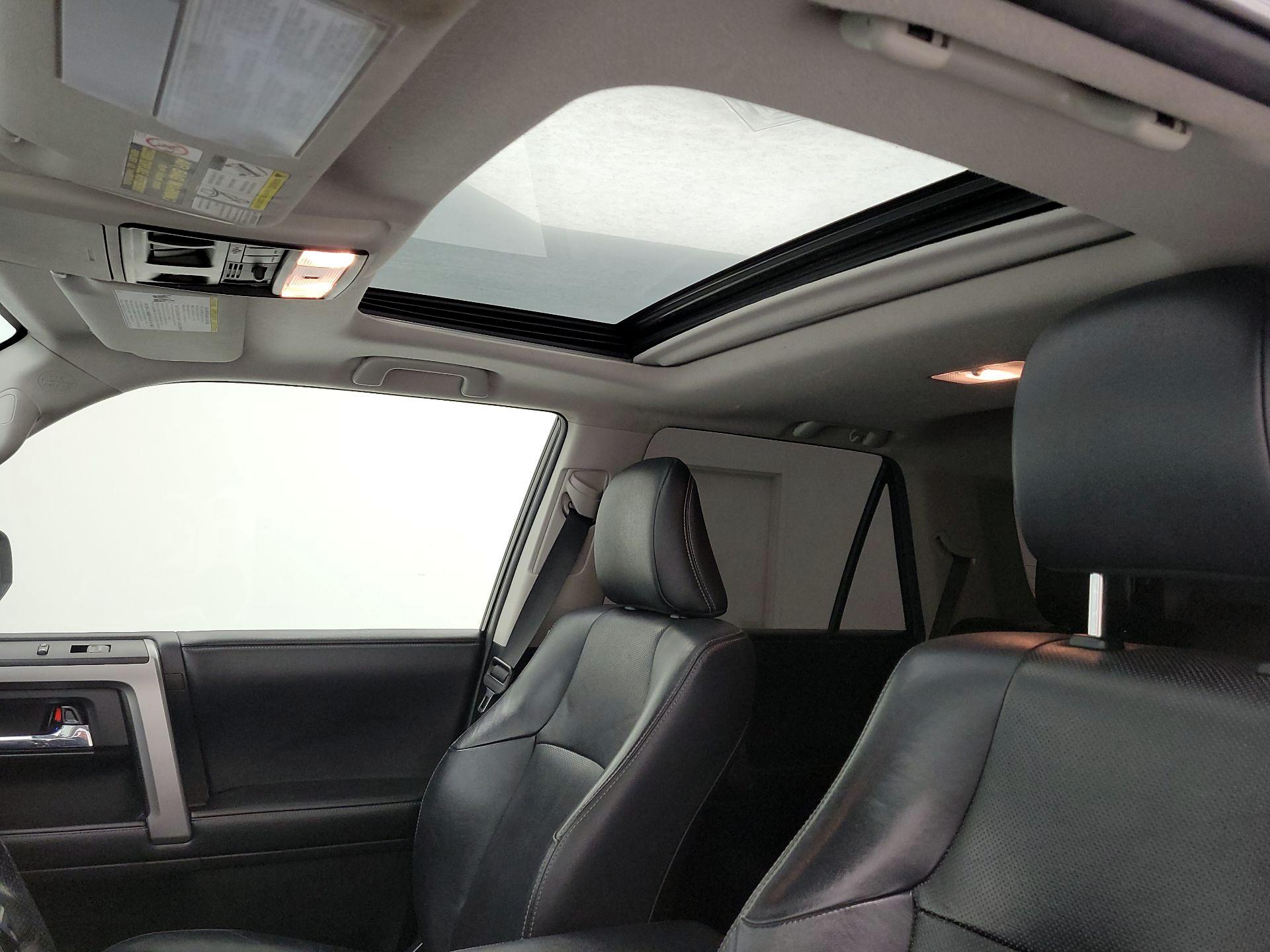 Thumbnail: 2014 Toyota 4Runner - 19
