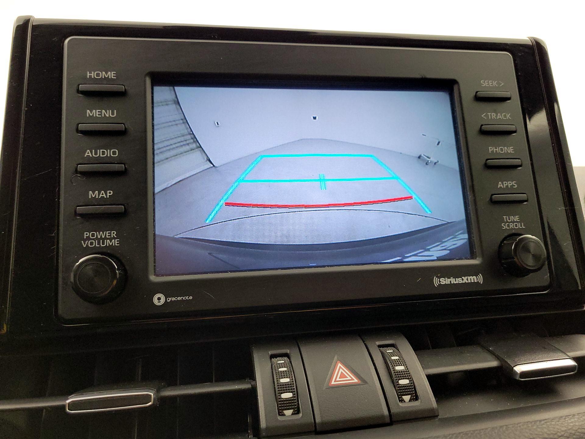 Thumbnail: 2021 Toyota RAV4 - 14