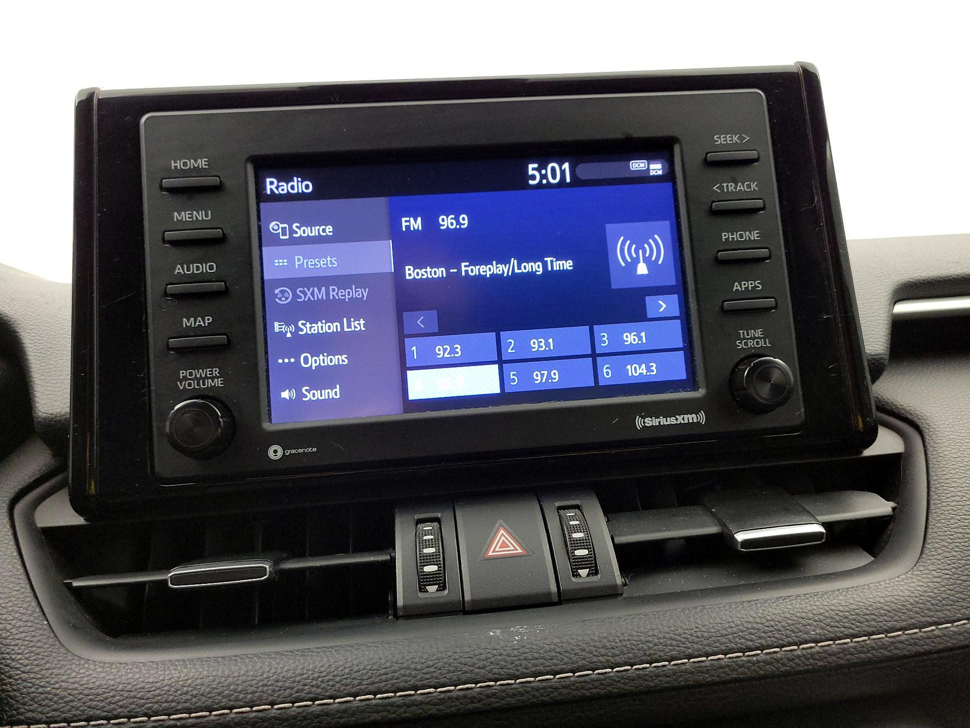 Thumbnail: 2021 Toyota RAV4 - 15