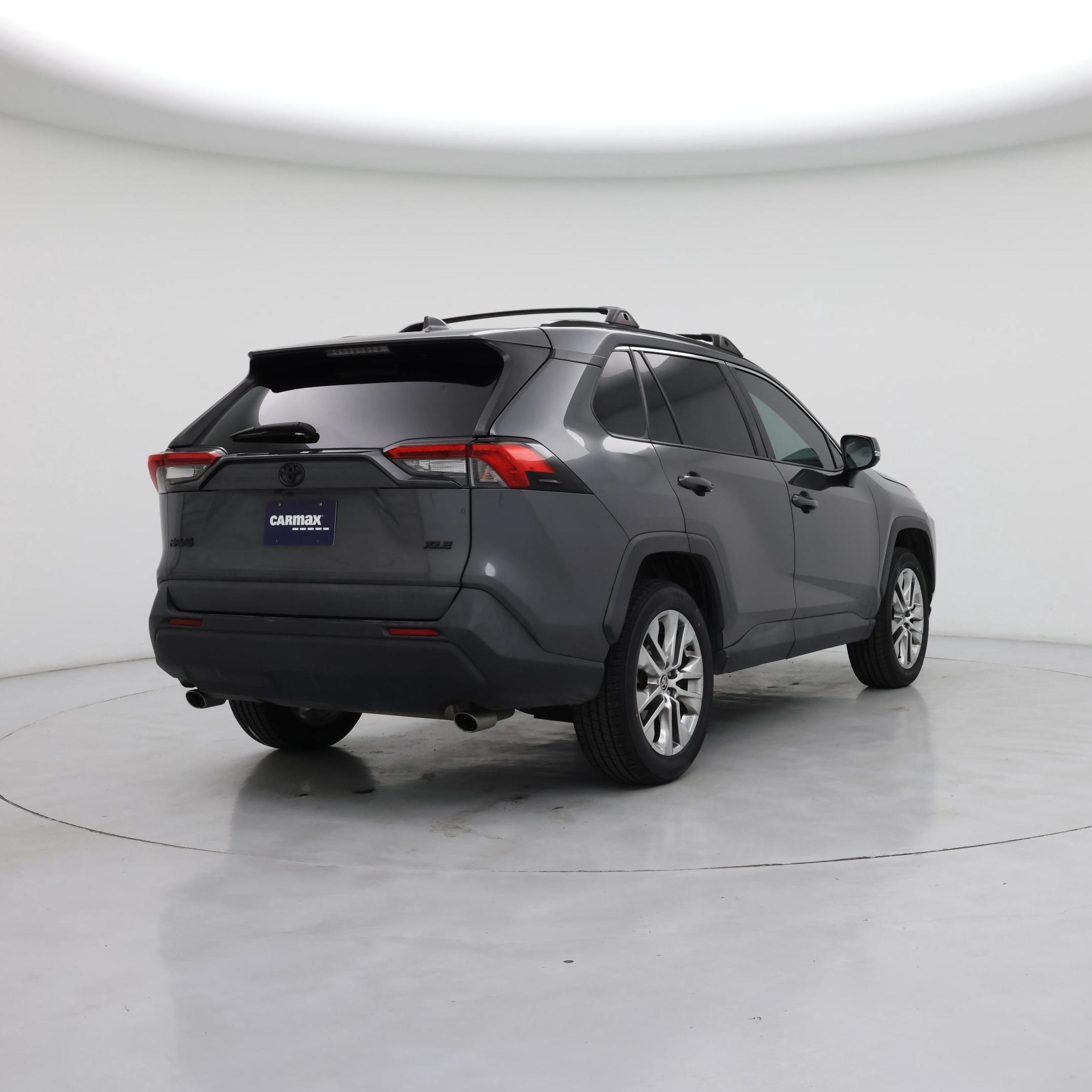 Thumbnail: 2021 Toyota RAV4 - 8