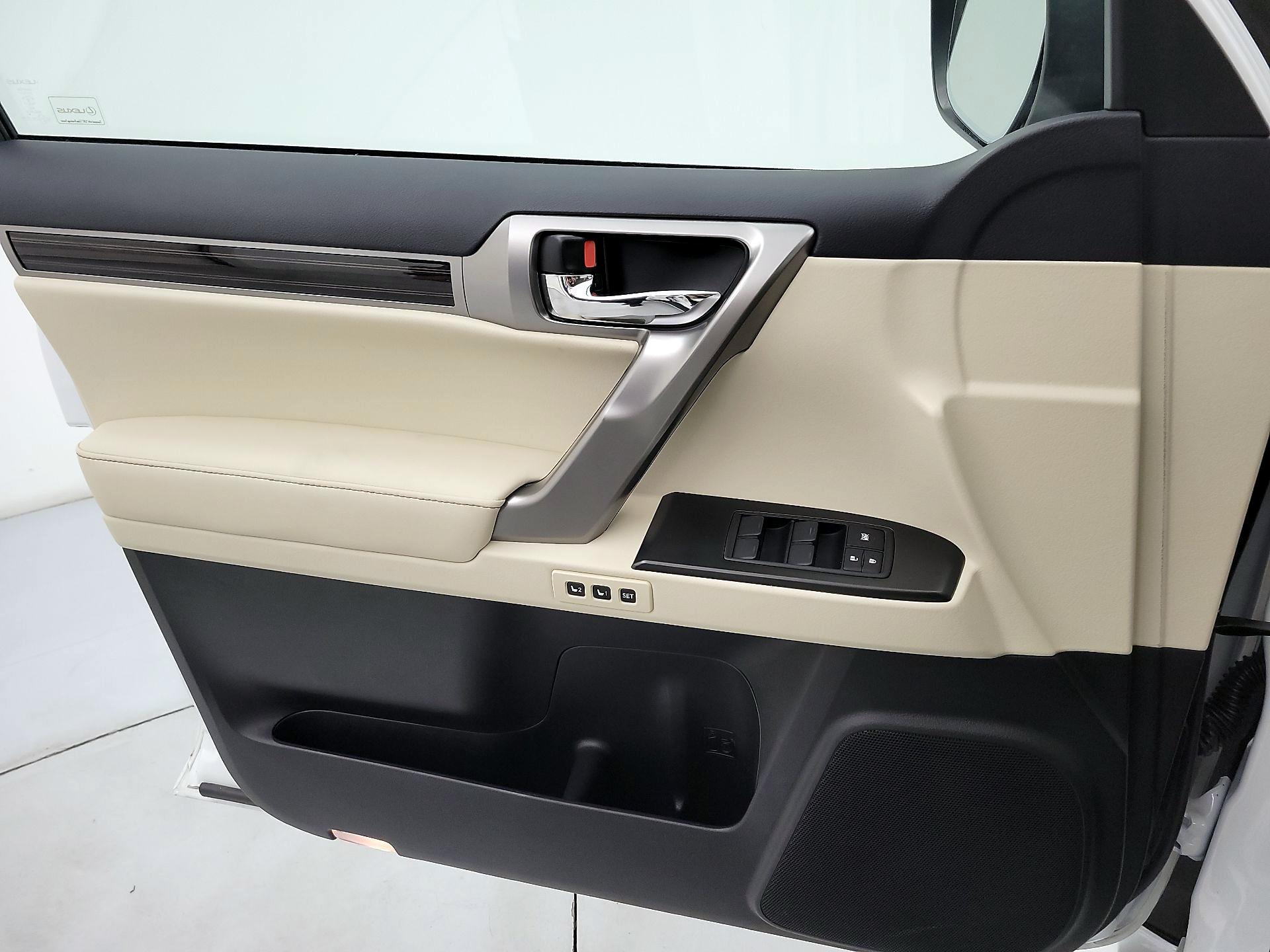 Thumbnail: 2022 Lexus GX - 12