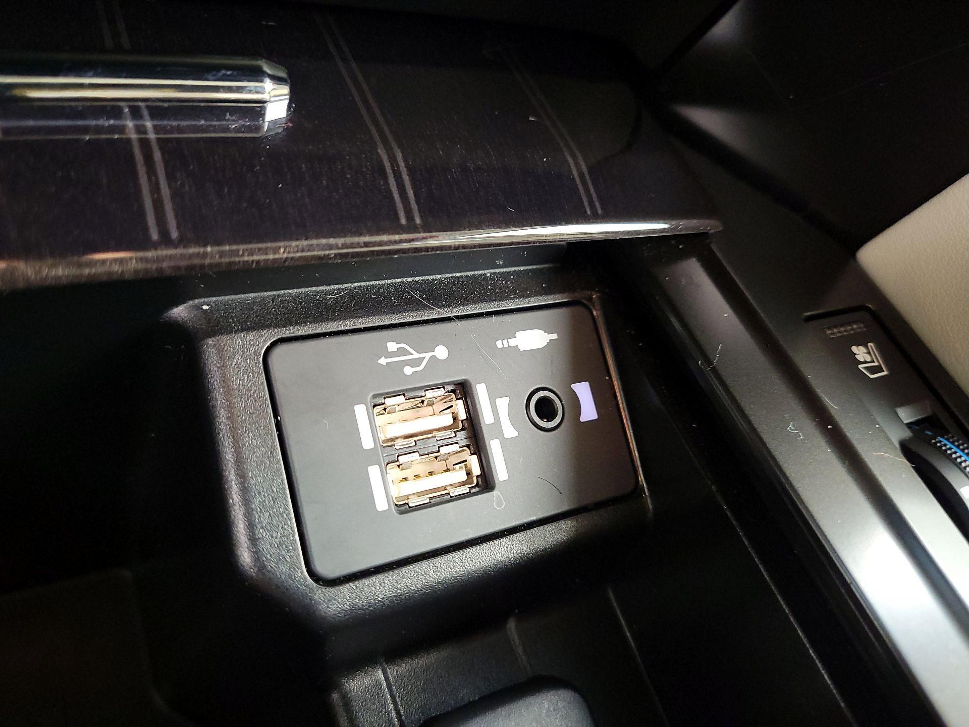 Thumbnail: 2022 Lexus GX - 19