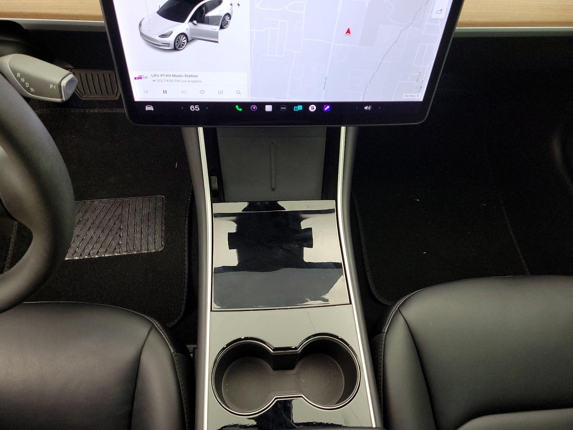 Thumbnail: 2020 Tesla Model 3 - 17