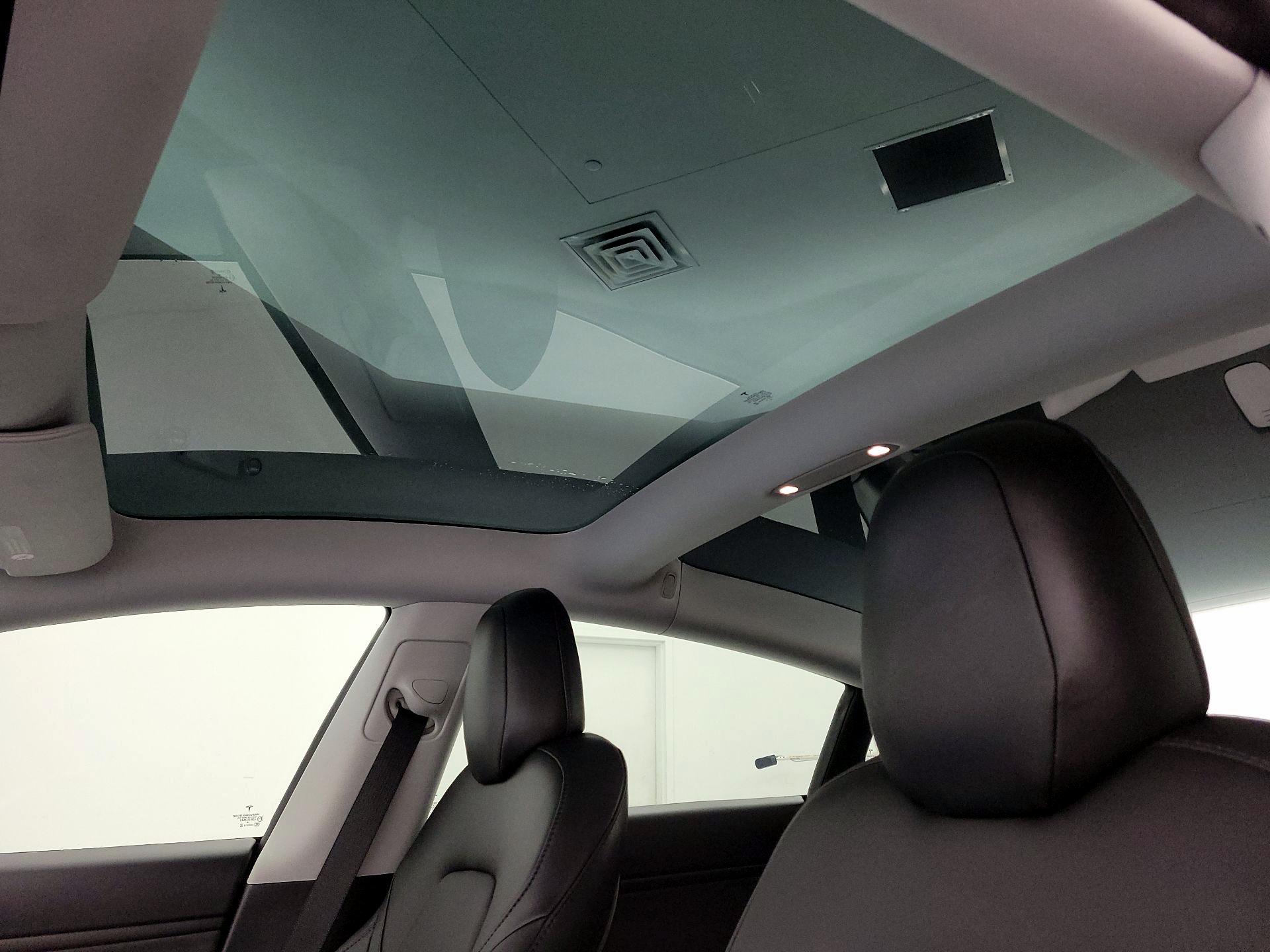 Thumbnail: 2020 Tesla Model 3 - 18