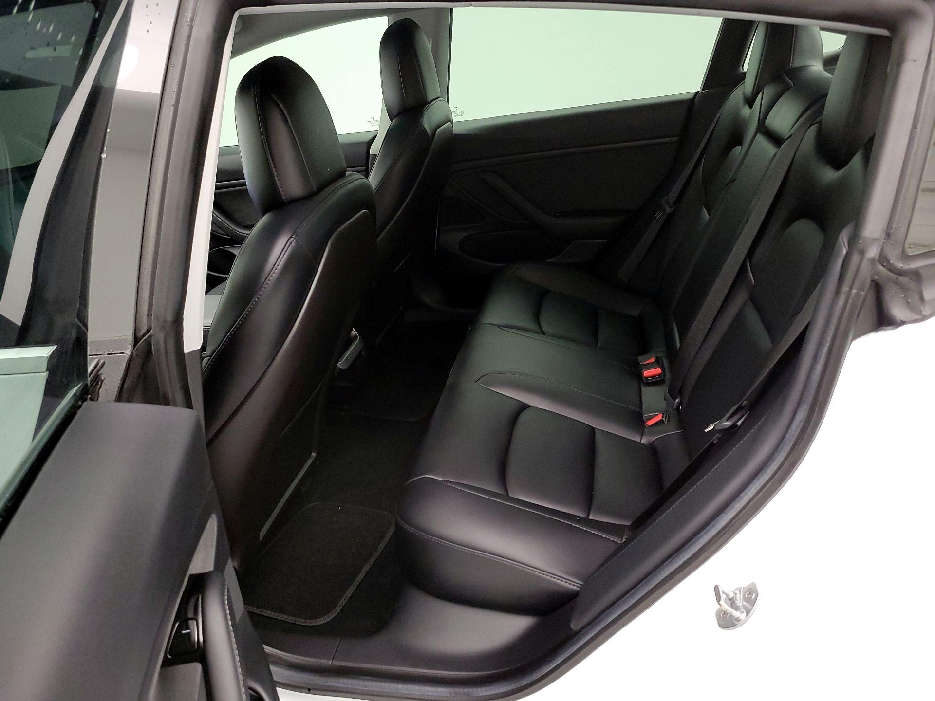 Thumbnail: 2020 Tesla Model 3 - 19