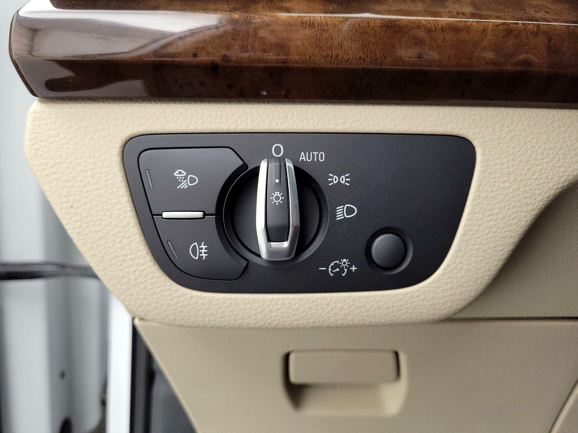 Thumbnail: 2020 Audi Q5 - 13