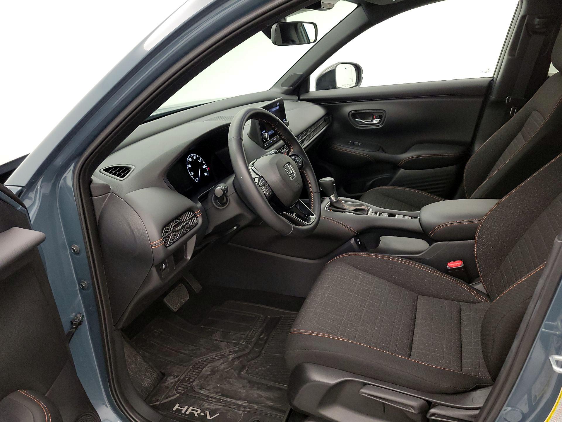 Thumbnail: 2025 Honda HR-V - 11