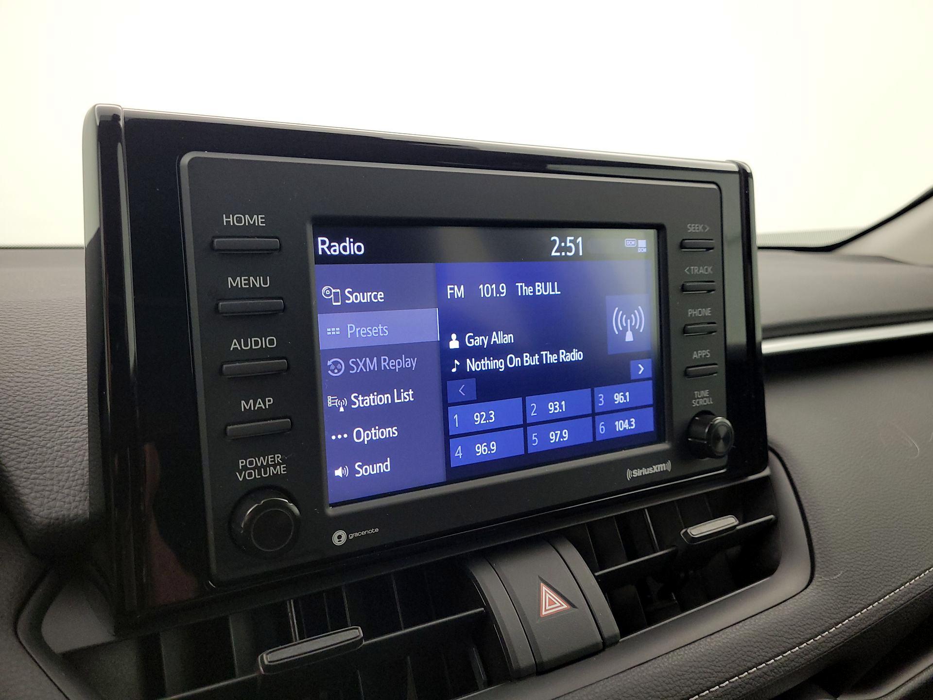 Thumbnail: 2021 Toyota RAV4 - 15