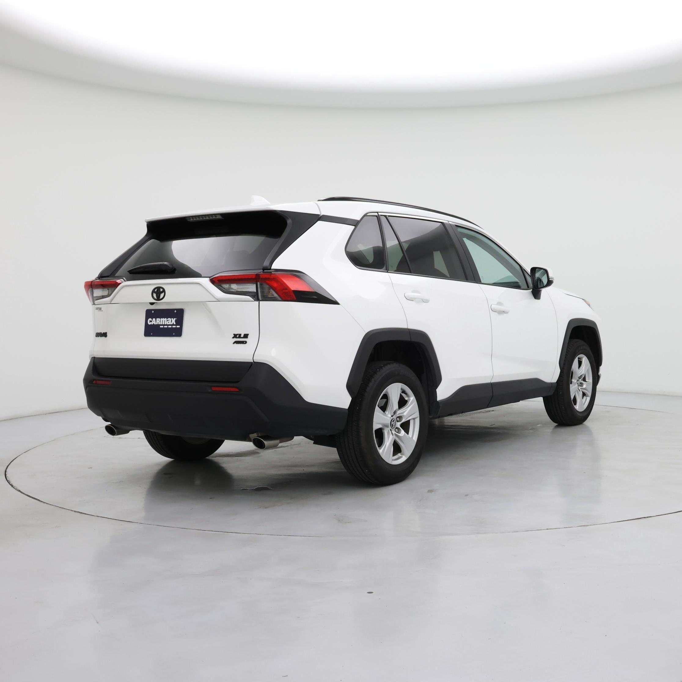 Thumbnail: 2021 Toyota RAV4 - 8
