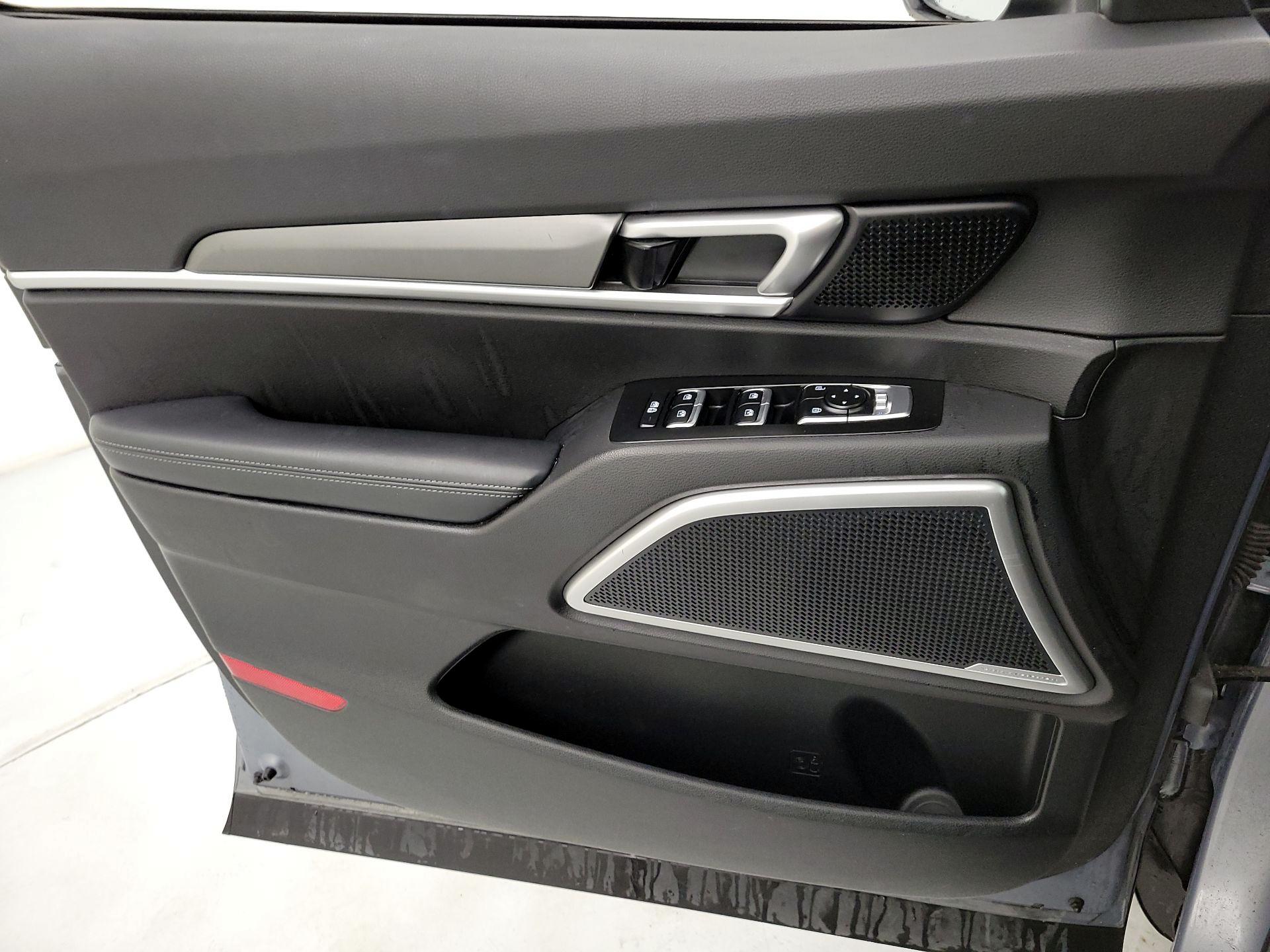 Thumbnail: 2022 Kia Telluride - 12