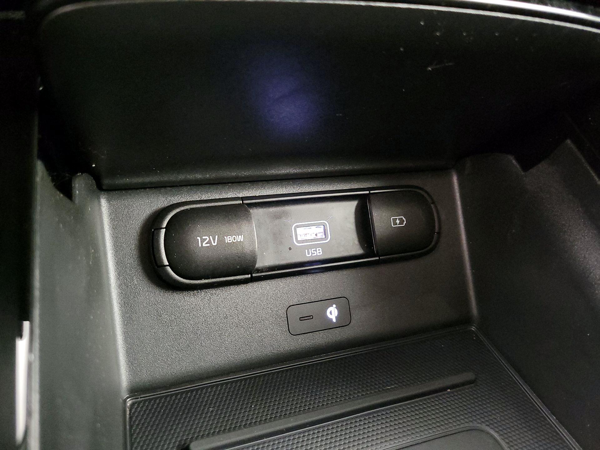 Thumbnail: 2022 Kia Telluride - 19