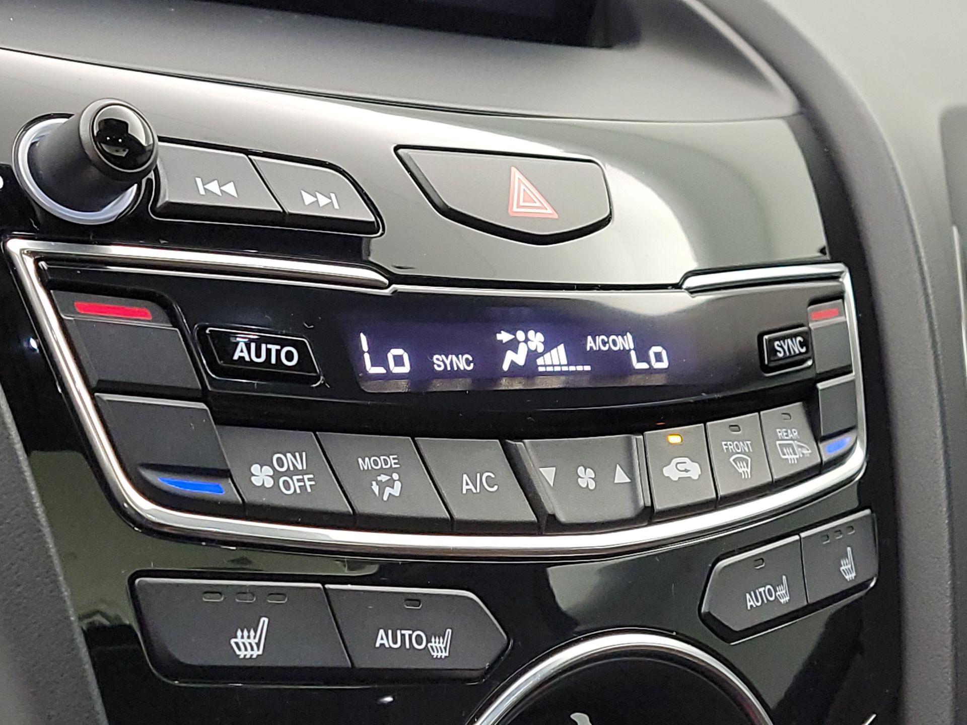 Thumbnail: 2022 Acura RDX - 17