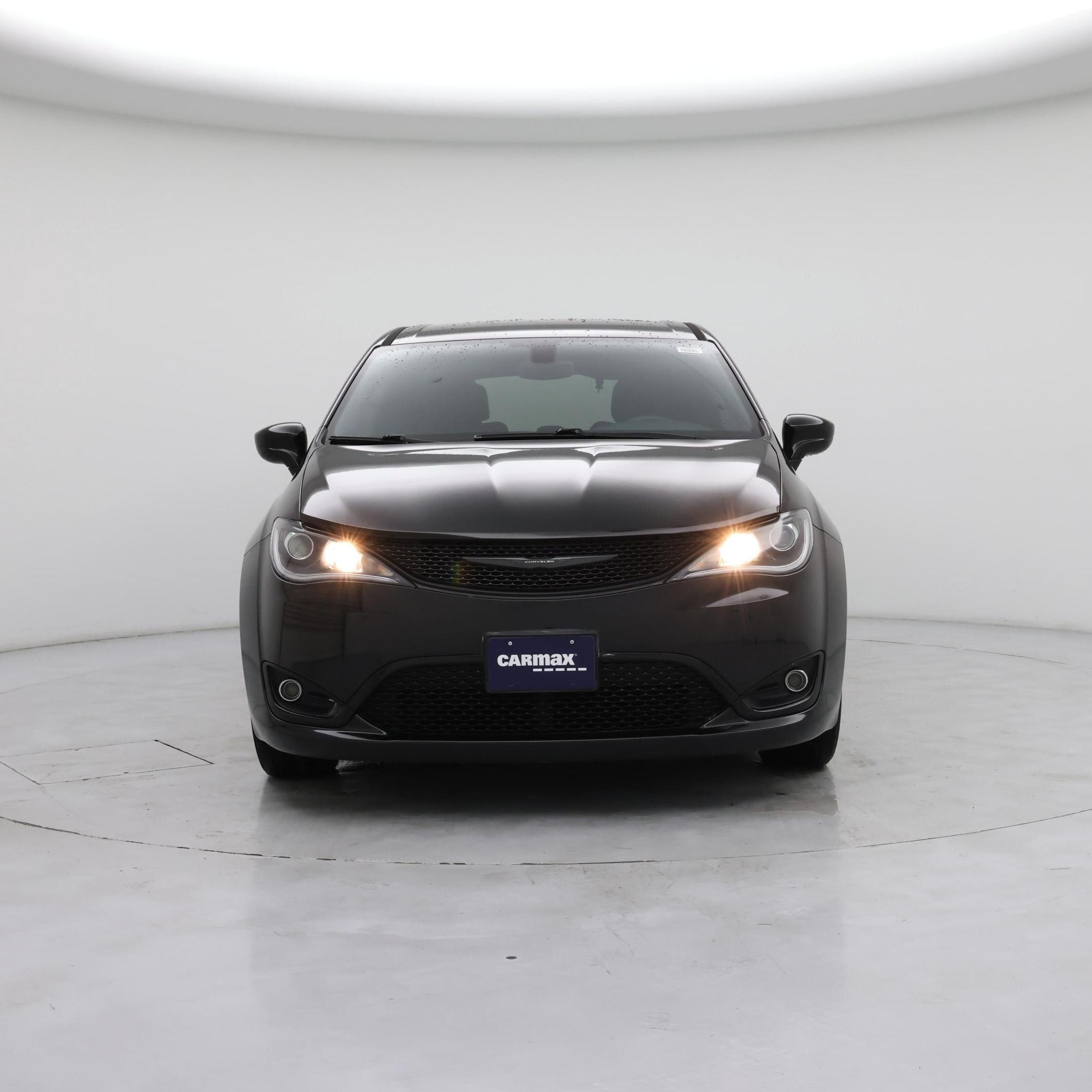 Thumbnail: 2018 Chrysler Pacifica - 5