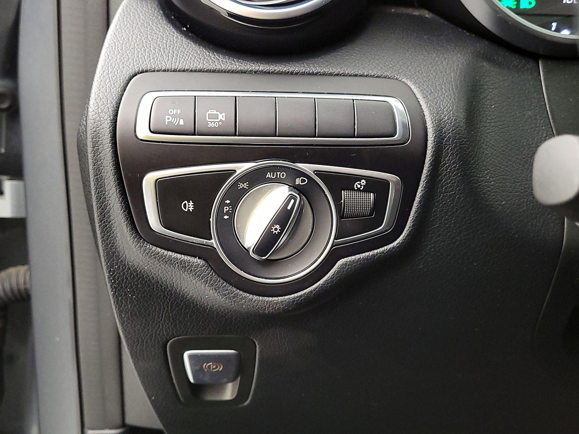 Thumbnail: 2019 Mercedes-Benz GLC - 13
