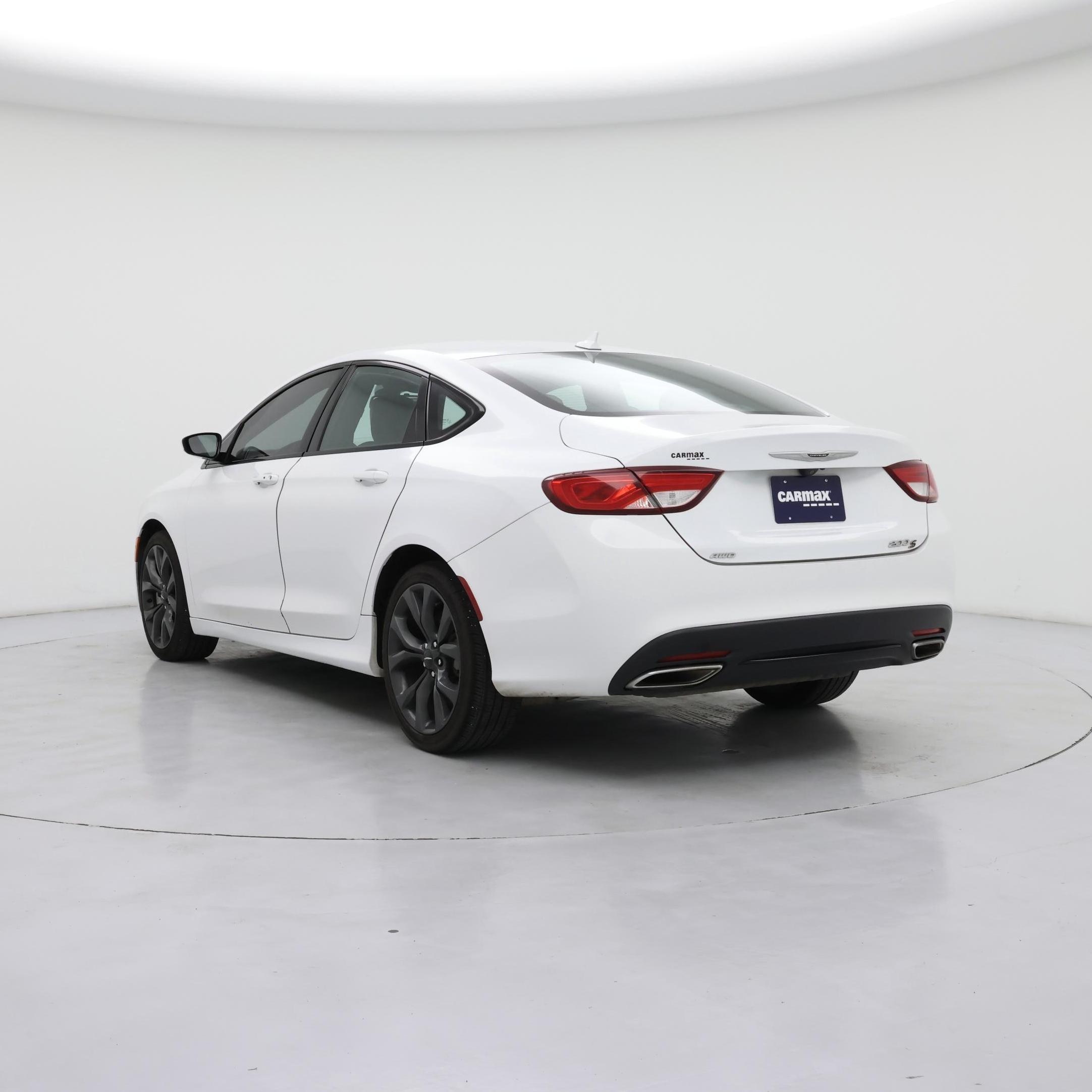 Thumbnail: 2015 Chrysler 200 - 2