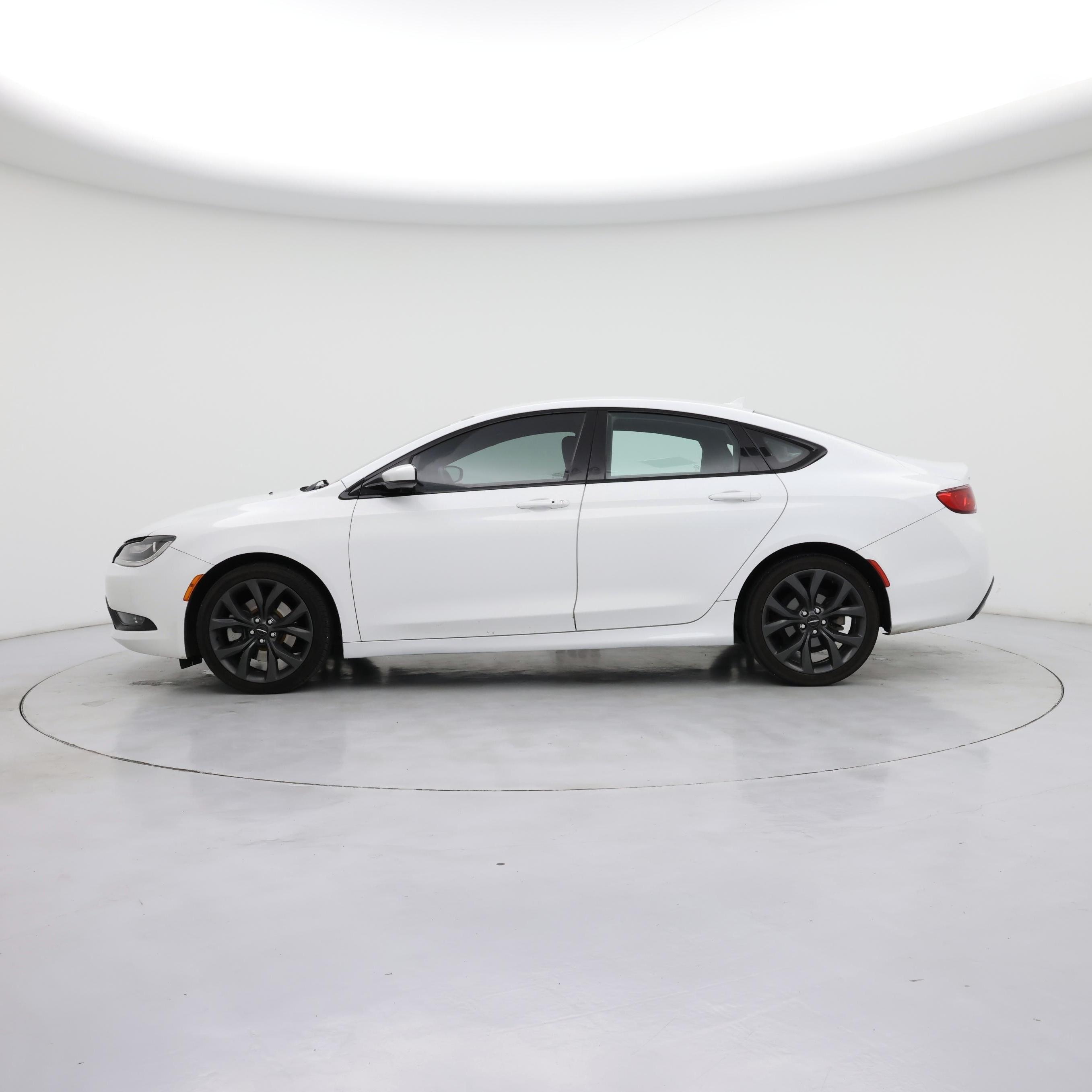 Thumbnail: 2015 Chrysler 200 - 3