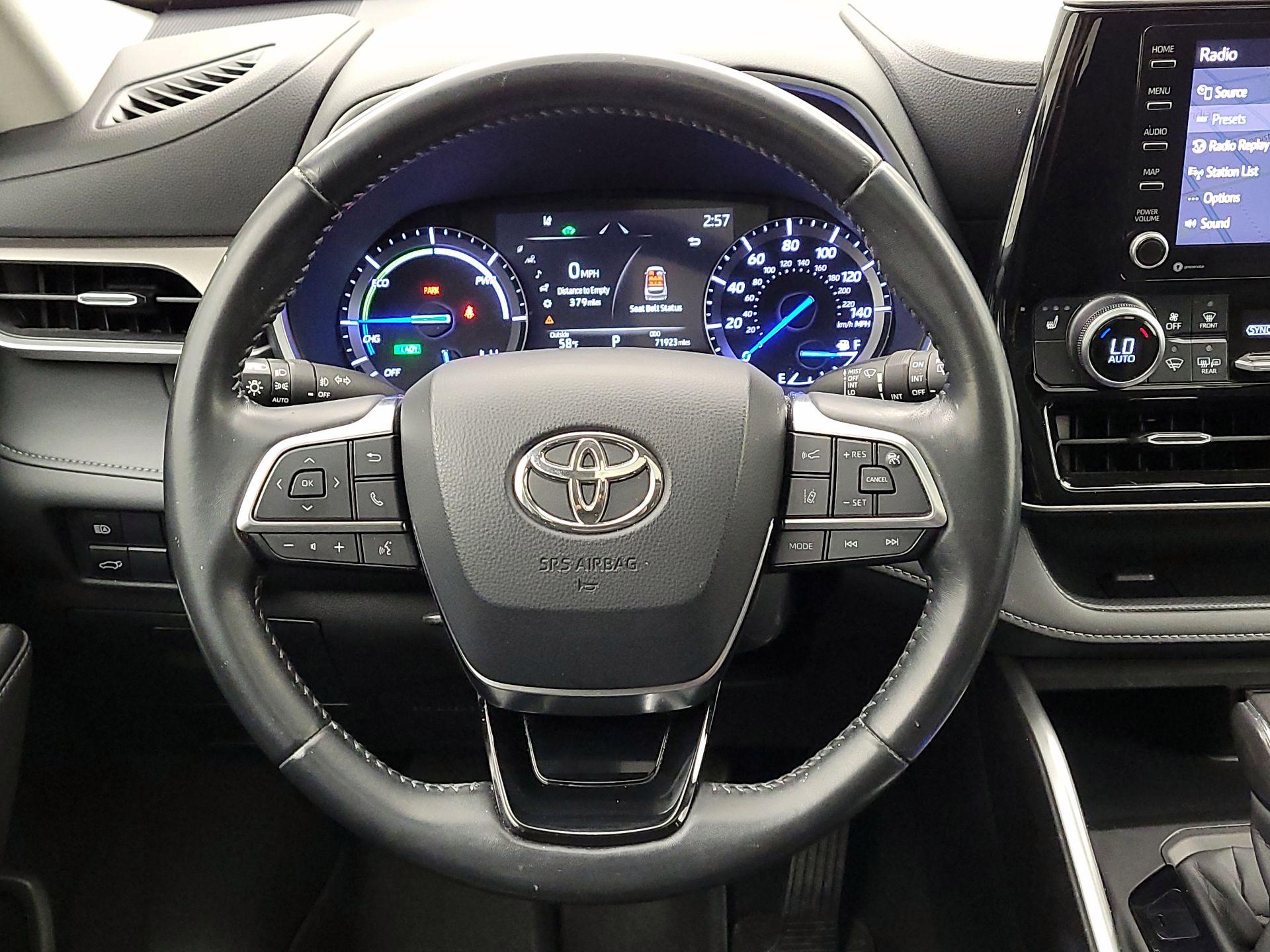 Thumbnail: 2020 Toyota Highlander - 10