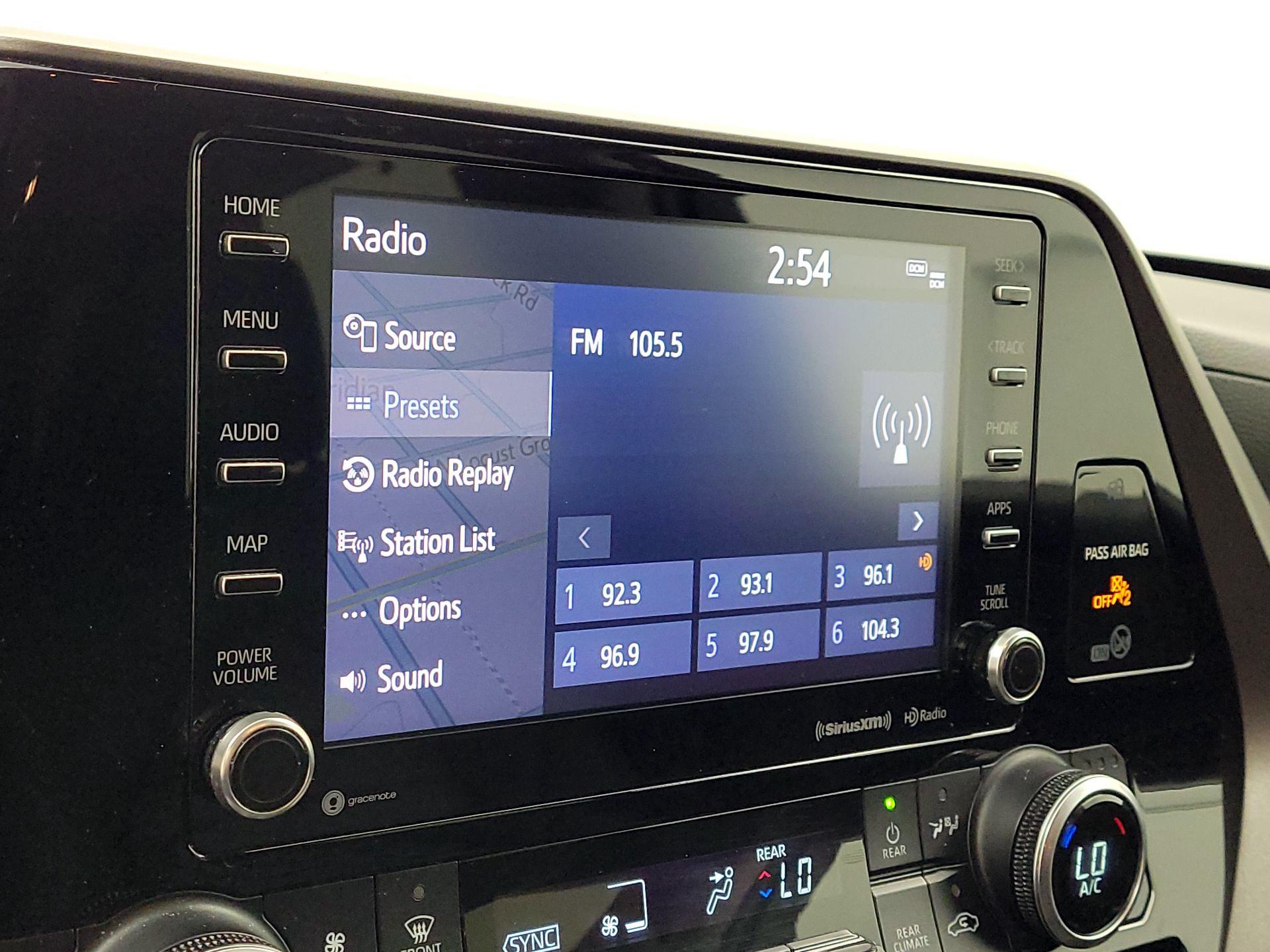 Thumbnail: 2020 Toyota Highlander - 16