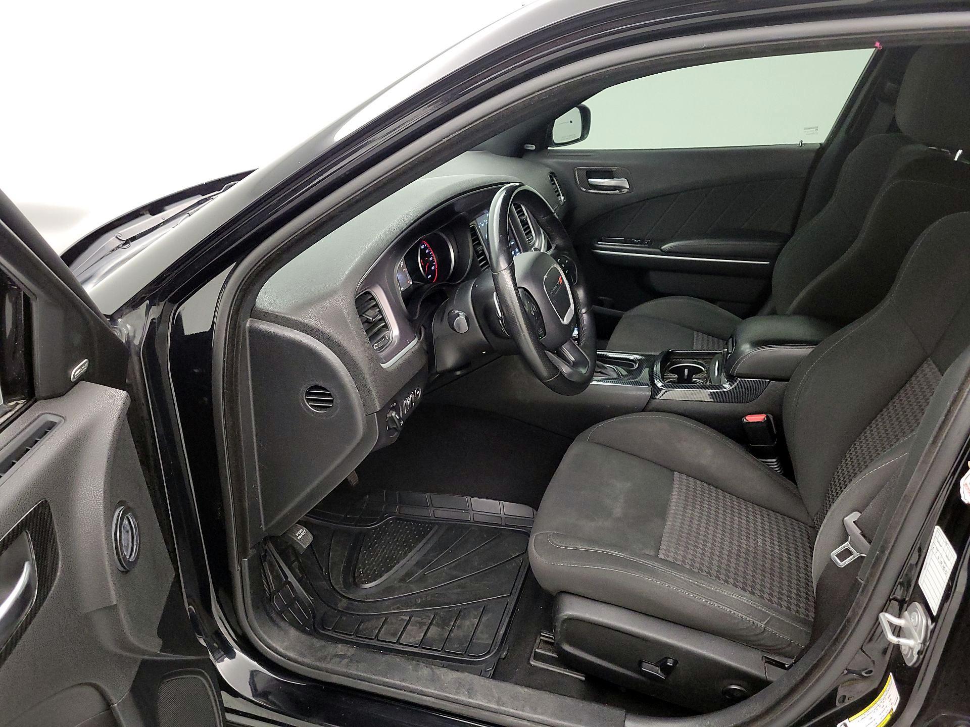 Thumbnail: 2019 Dodge Charger - 11