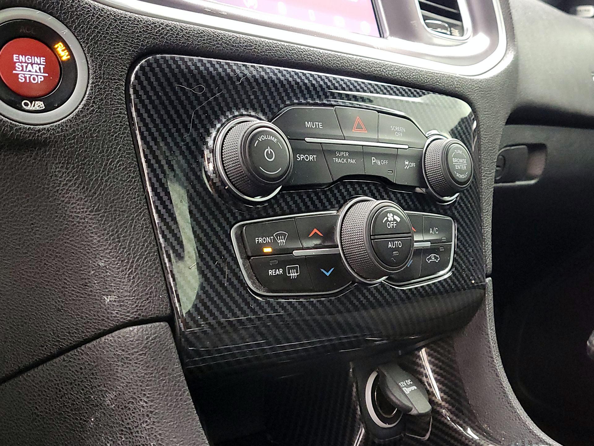 Thumbnail: 2019 Dodge Charger - 16