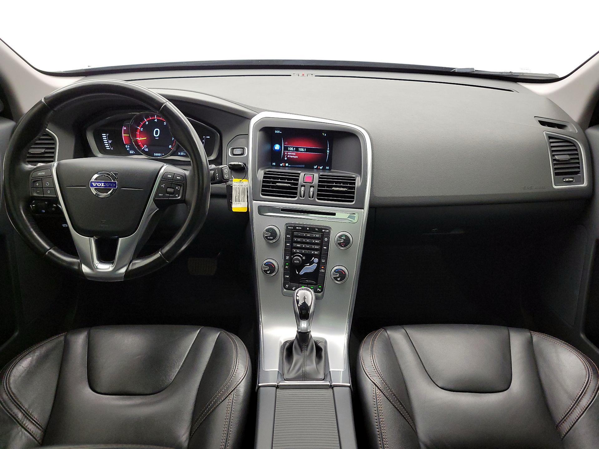 Thumbnail: 2017 Volvo XC60 - 9