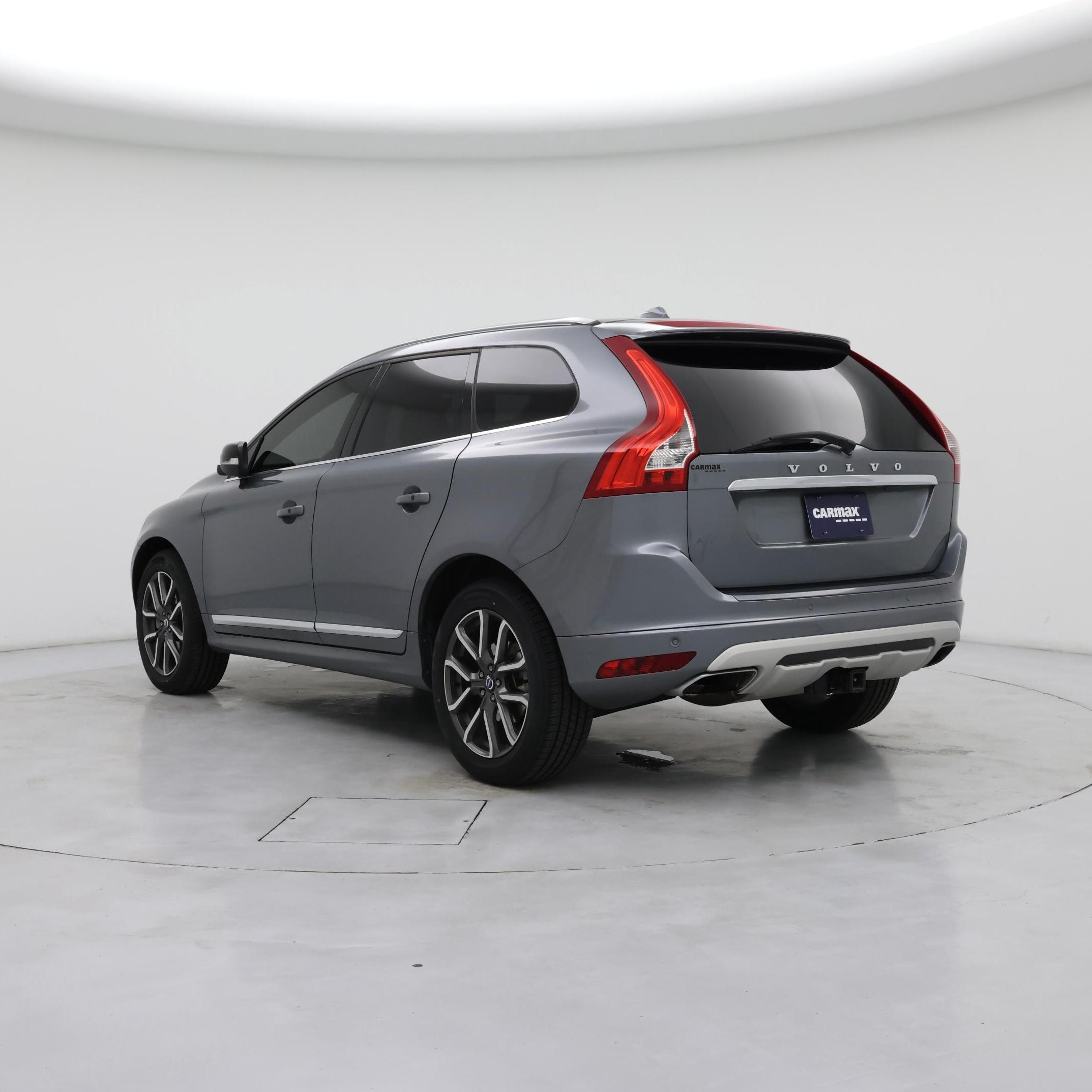 Thumbnail: 2017 Volvo XC60 - 2