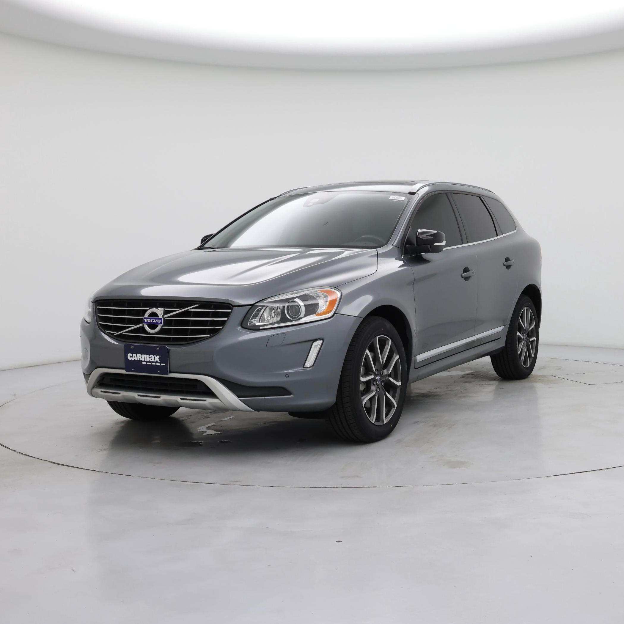 Thumbnail: 2017 Volvo XC60 - 4