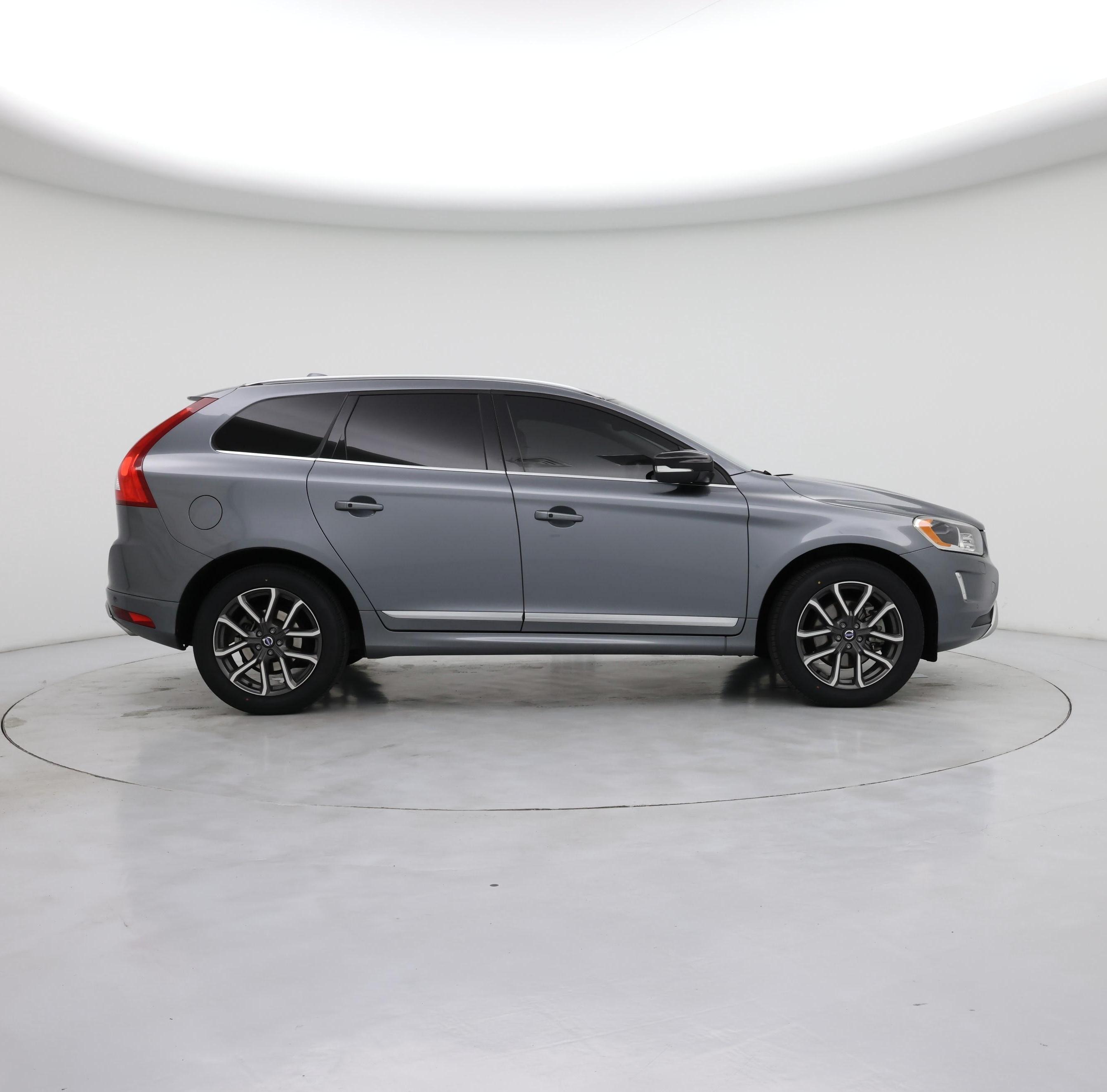 Thumbnail: 2017 Volvo XC60 - 7