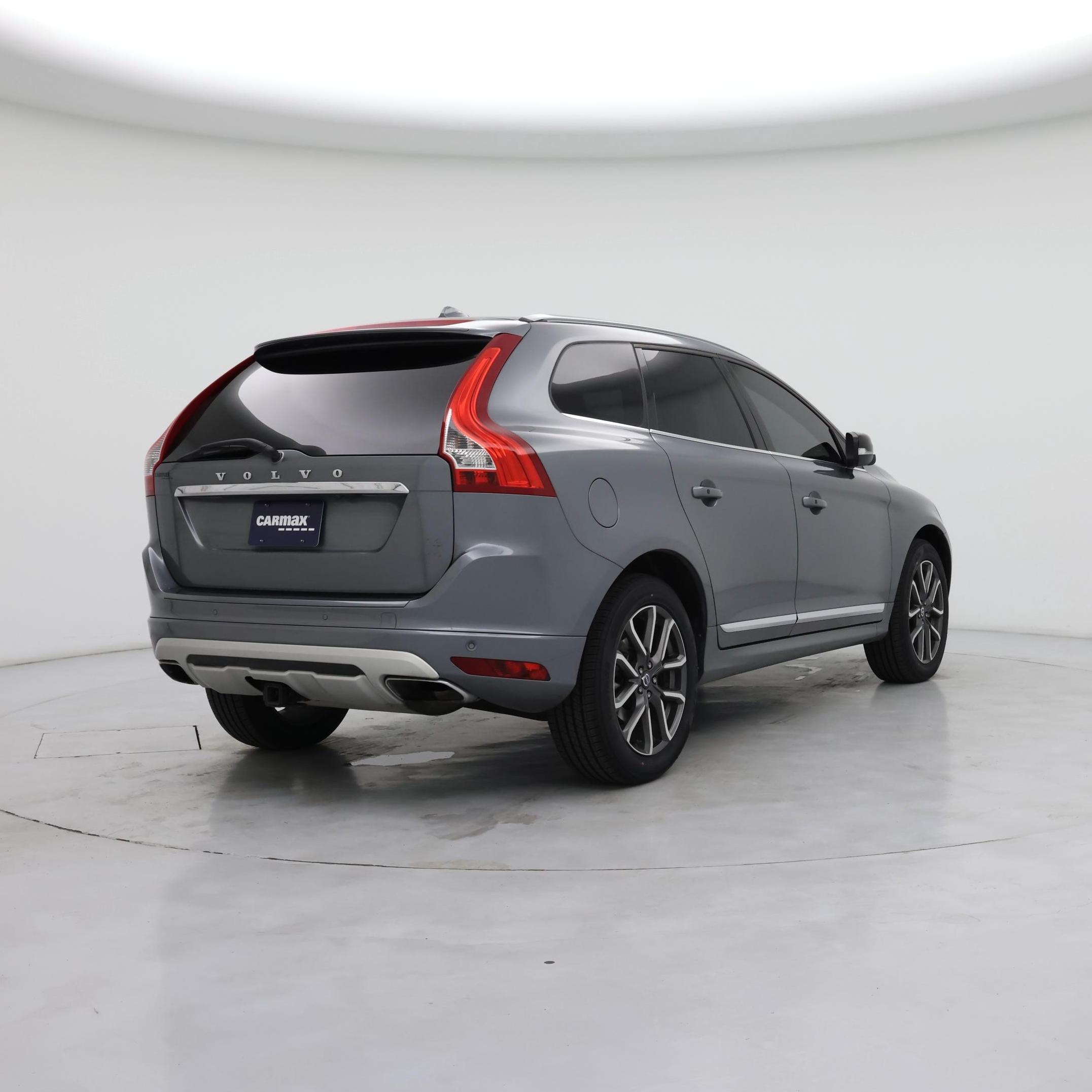 Thumbnail: 2017 Volvo XC60 - 8