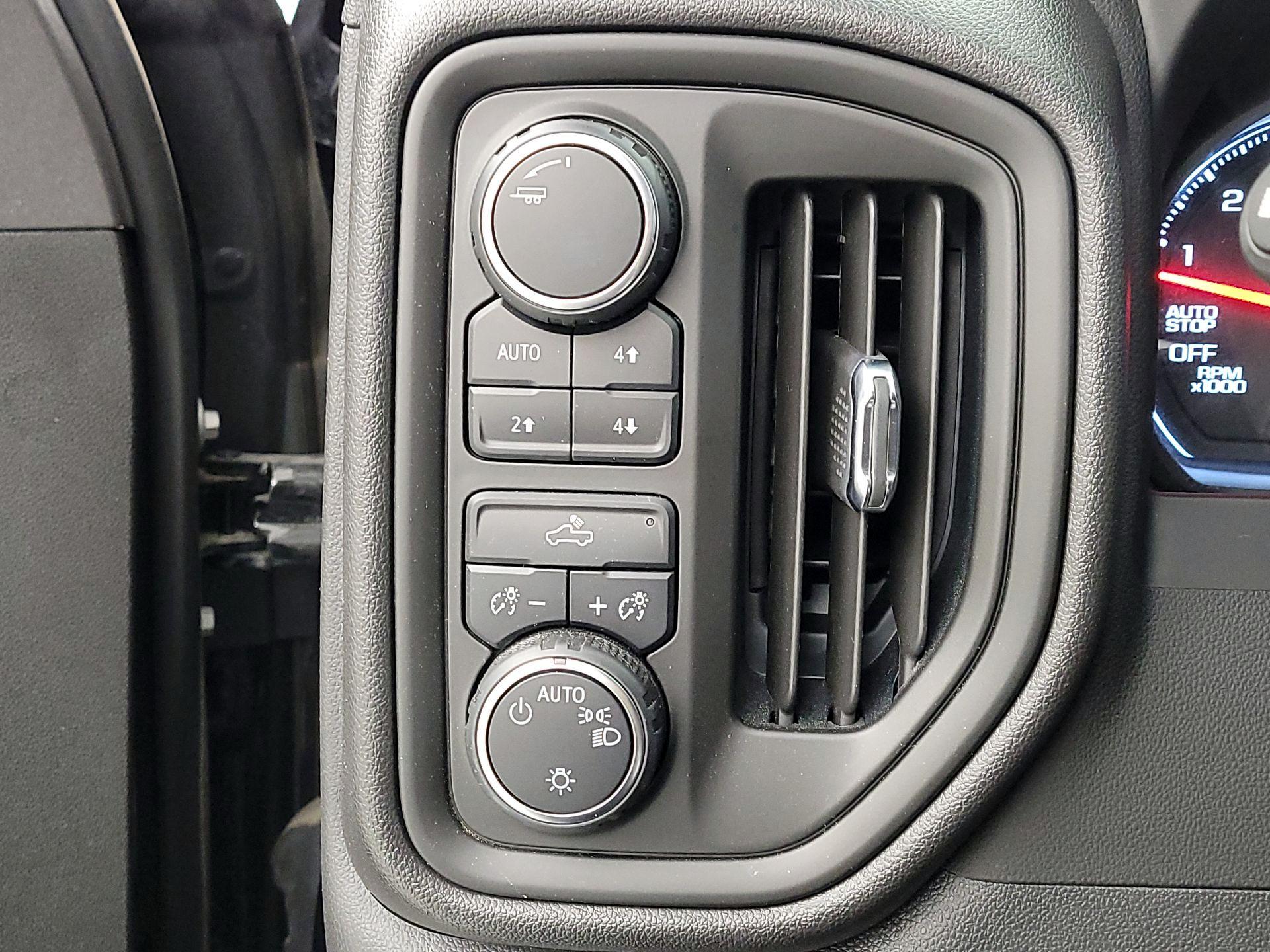 Thumbnail: 2023 Chevrolet Silverado 1500 - 13