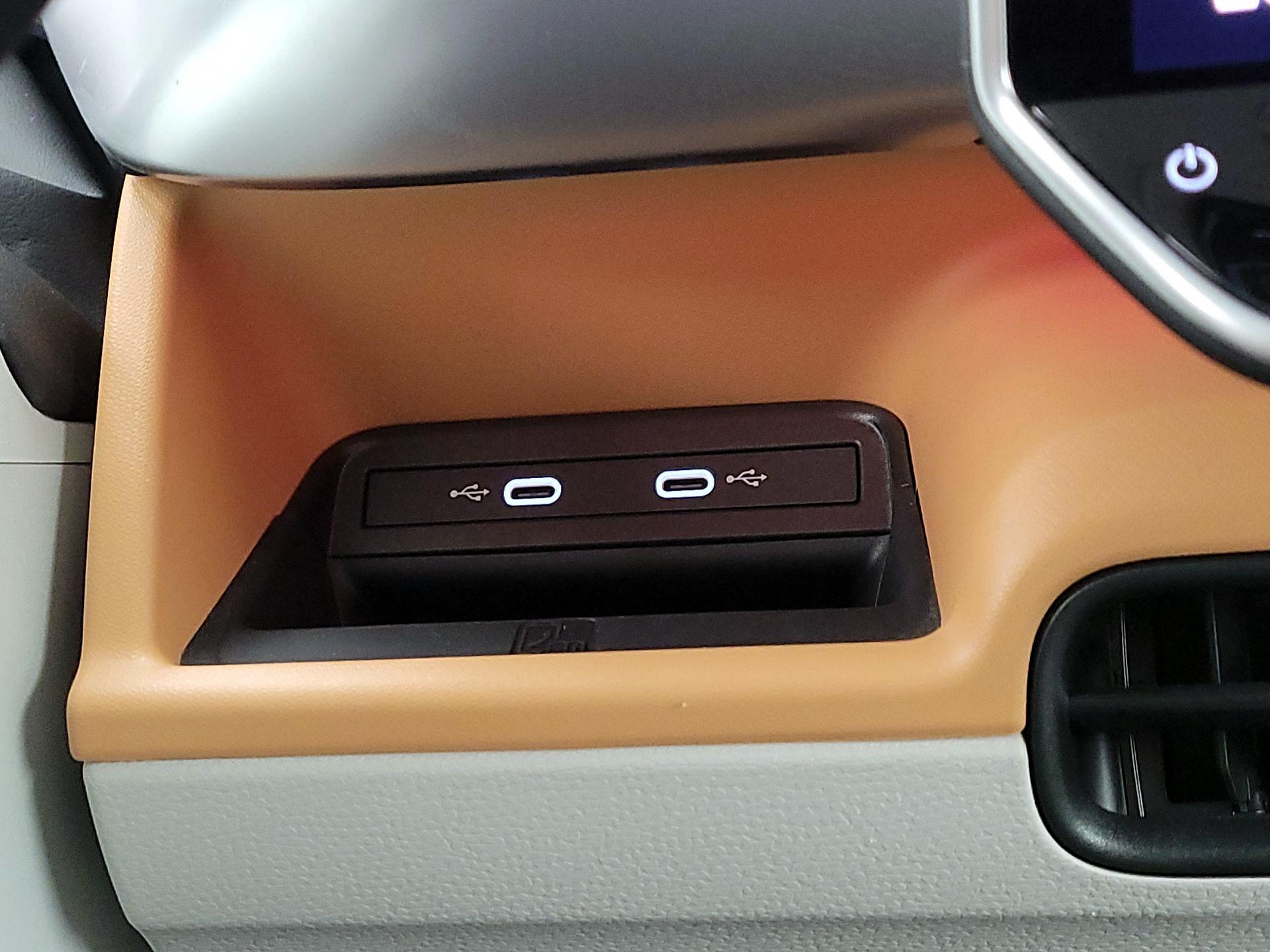 Thumbnail: 2025 Volkswagen ID.Buzz - 19