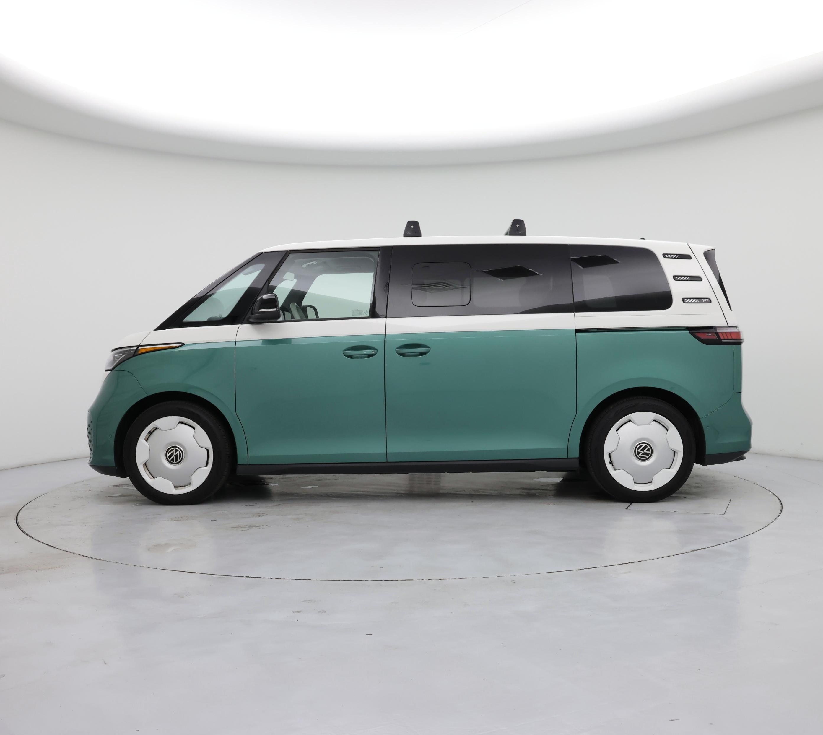 Thumbnail: 2025 Volkswagen ID.Buzz - 3