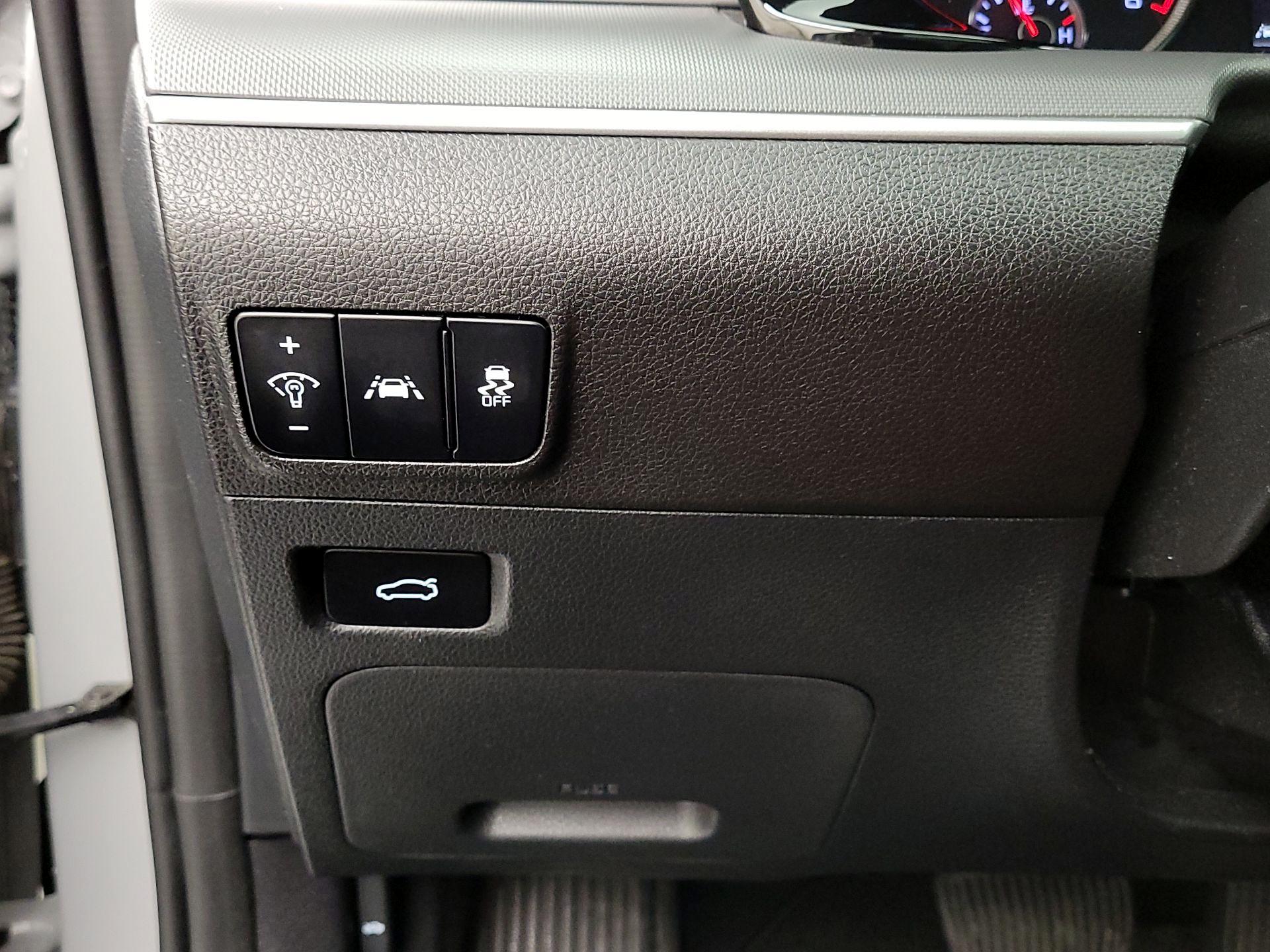 Thumbnail: 2021 Kia K5 - 13