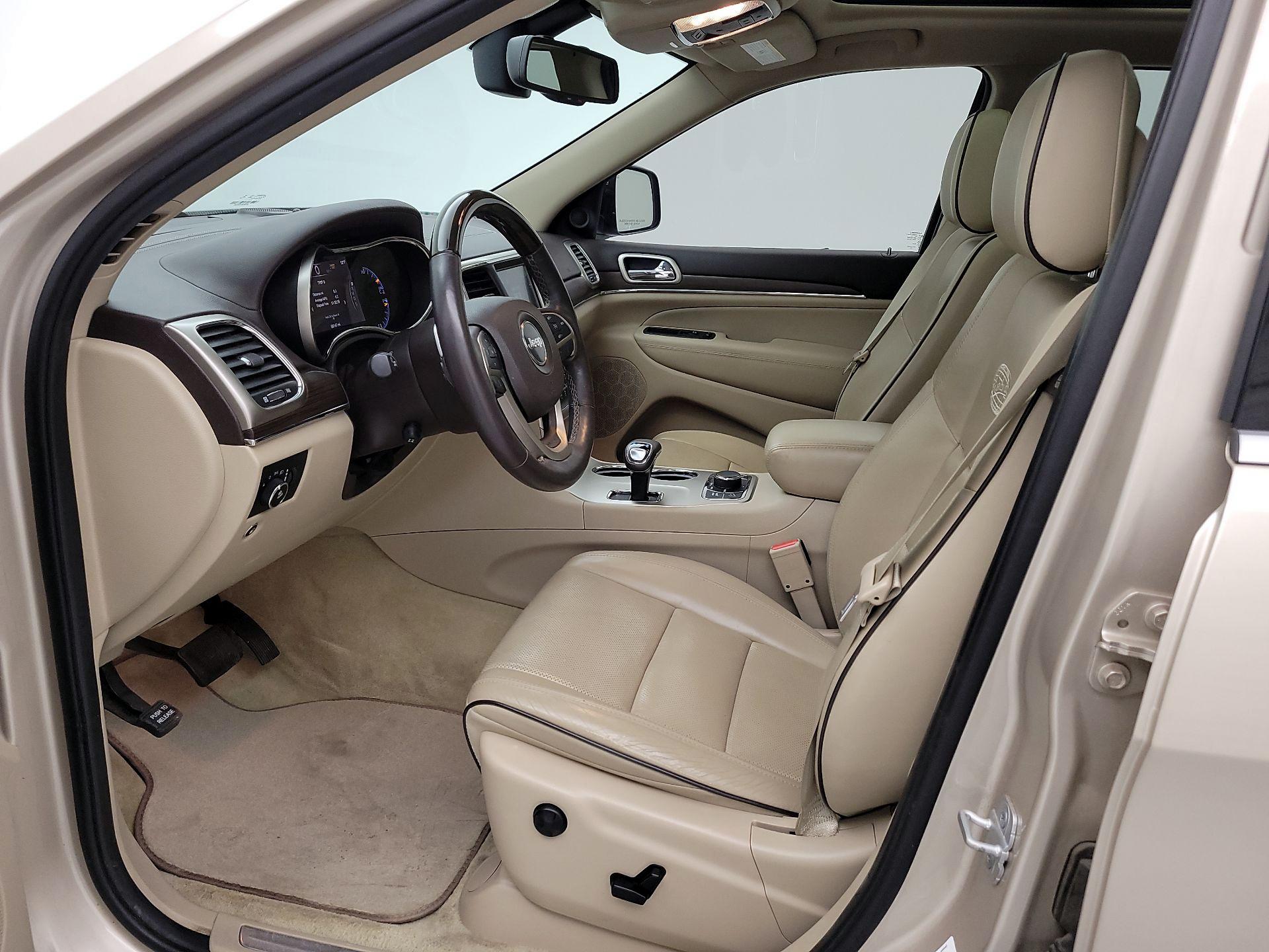 Thumbnail: 2014 Jeep Grand Cherokee - 11