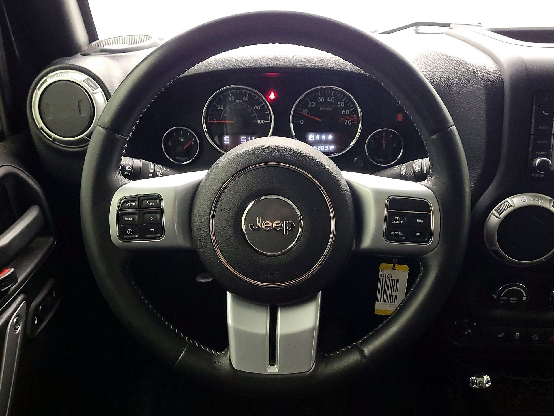 Thumbnail: 2016 Jeep Wrangler - 10