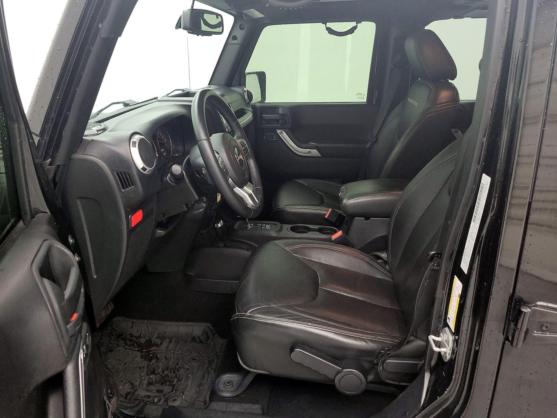 Thumbnail: 2016 Jeep Wrangler - 11