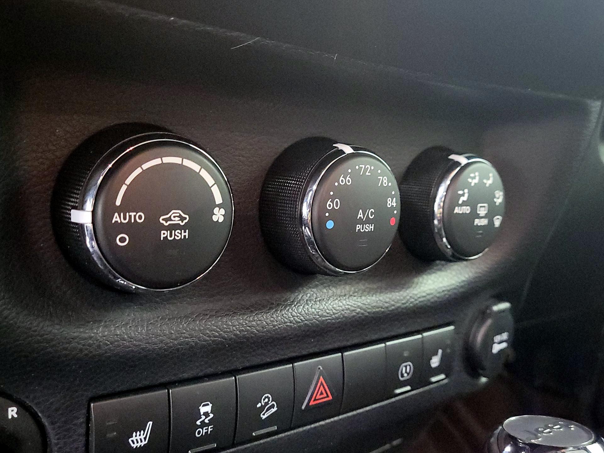 Thumbnail: 2016 Jeep Wrangler - 15