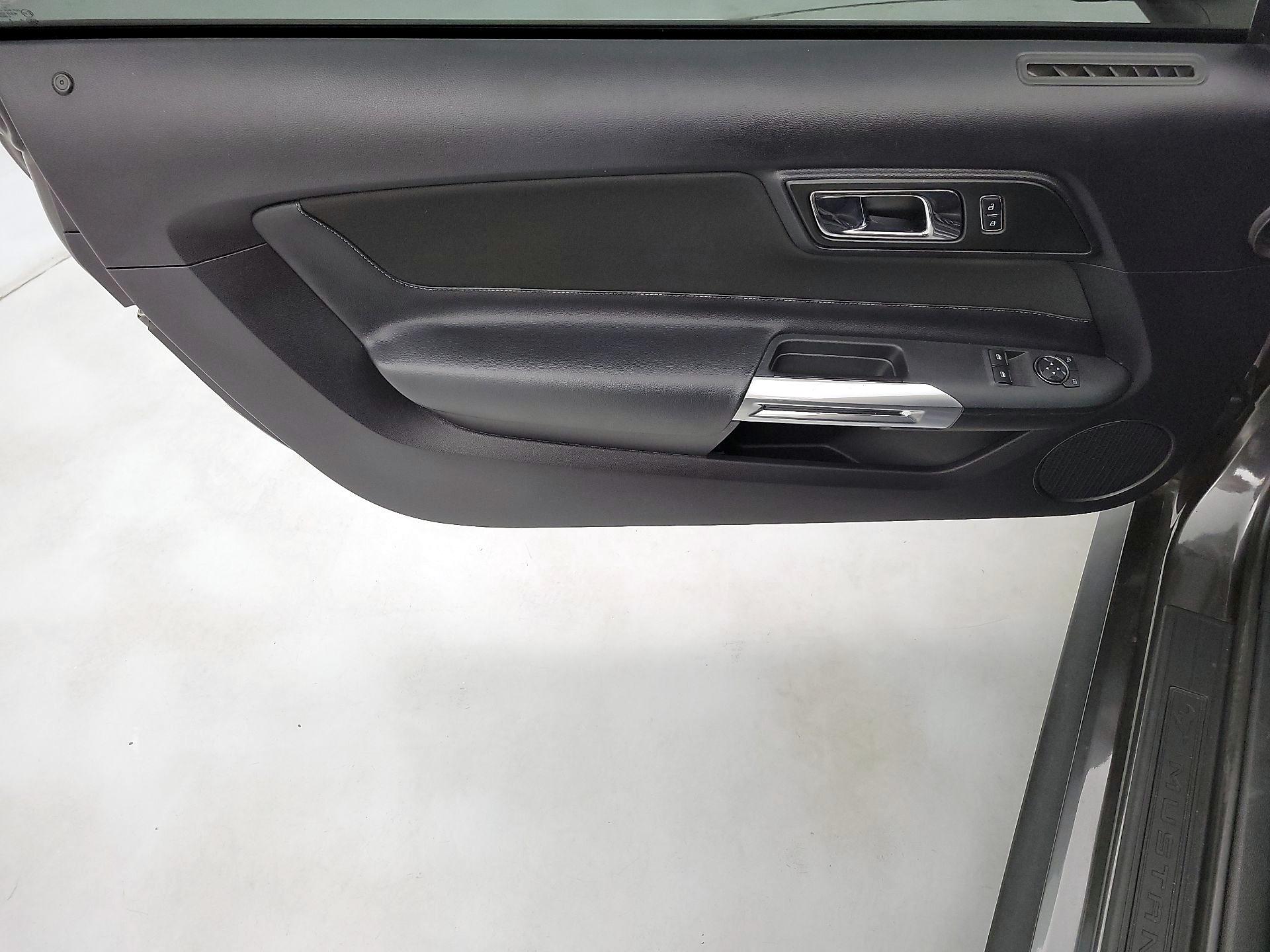 Thumbnail: 2015 Ford Mustang - 12