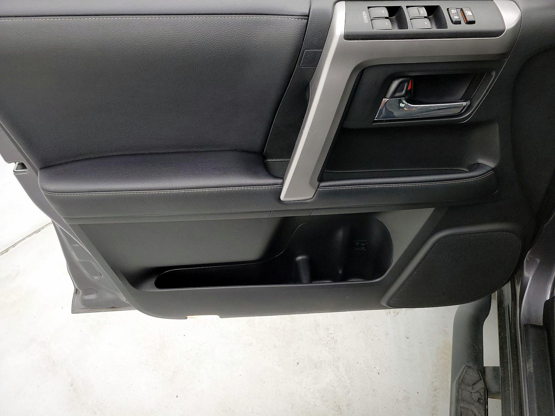 Thumbnail: 2021 Toyota 4Runner - 12