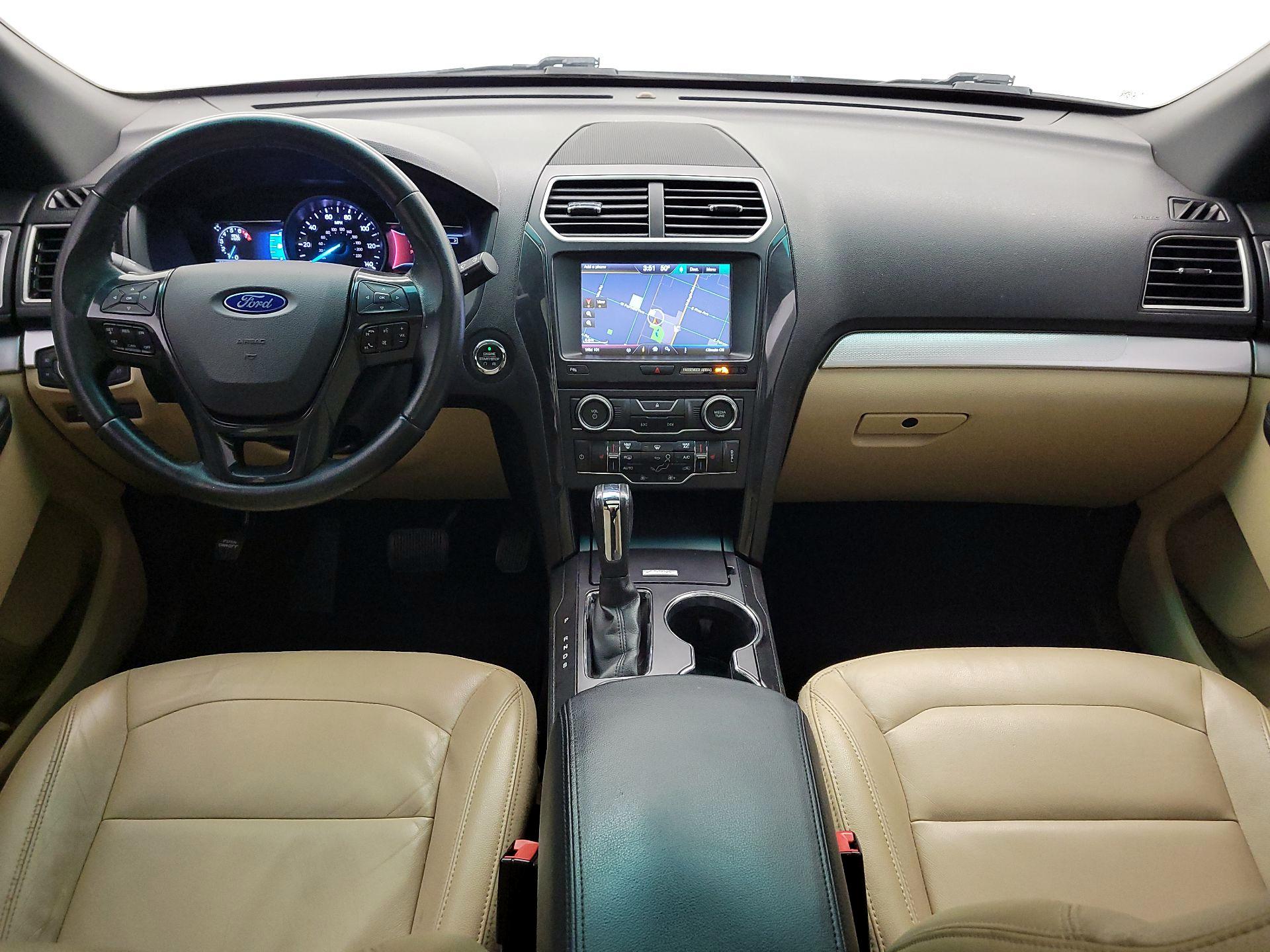 Thumbnail: 2016 Ford Explorer - 9